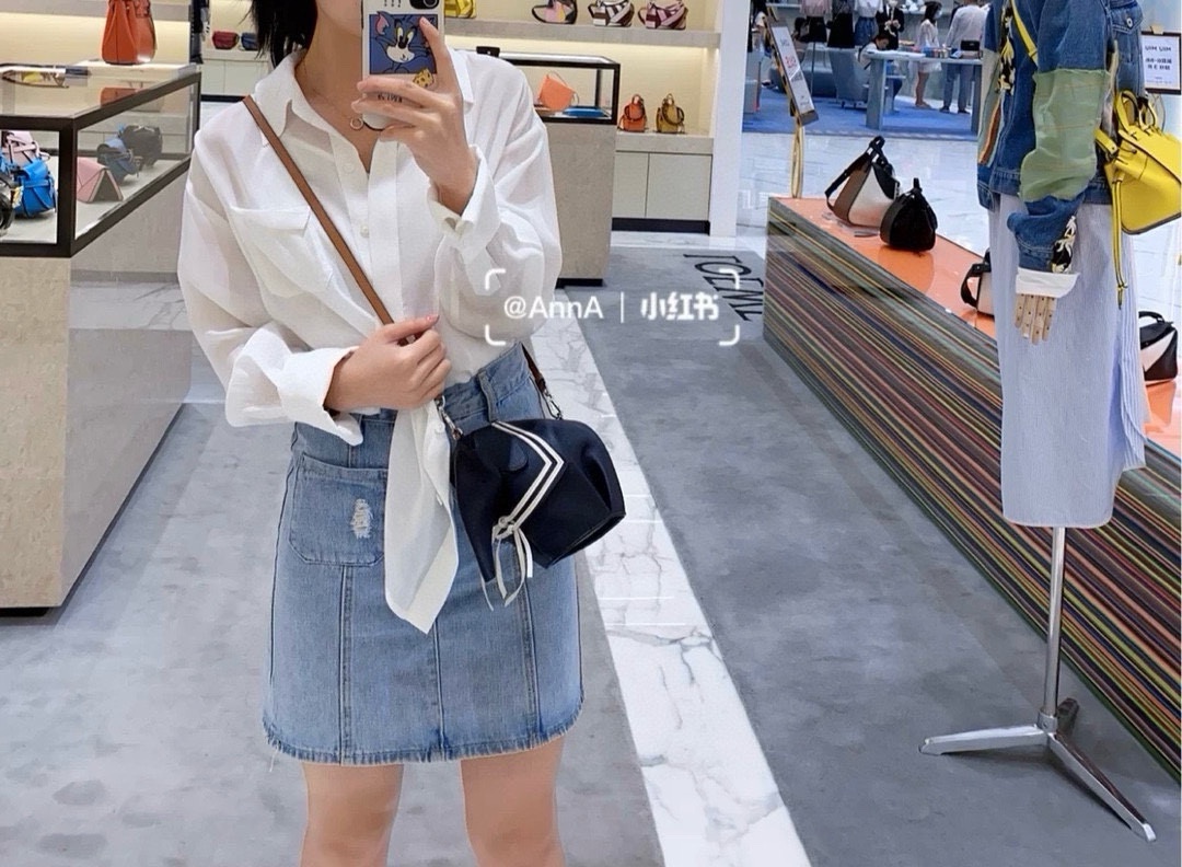 loewe バッグ偽物 レザー 牛革  小象かたち 可愛い 斜め掛けバッグ 66010 ブルー_1