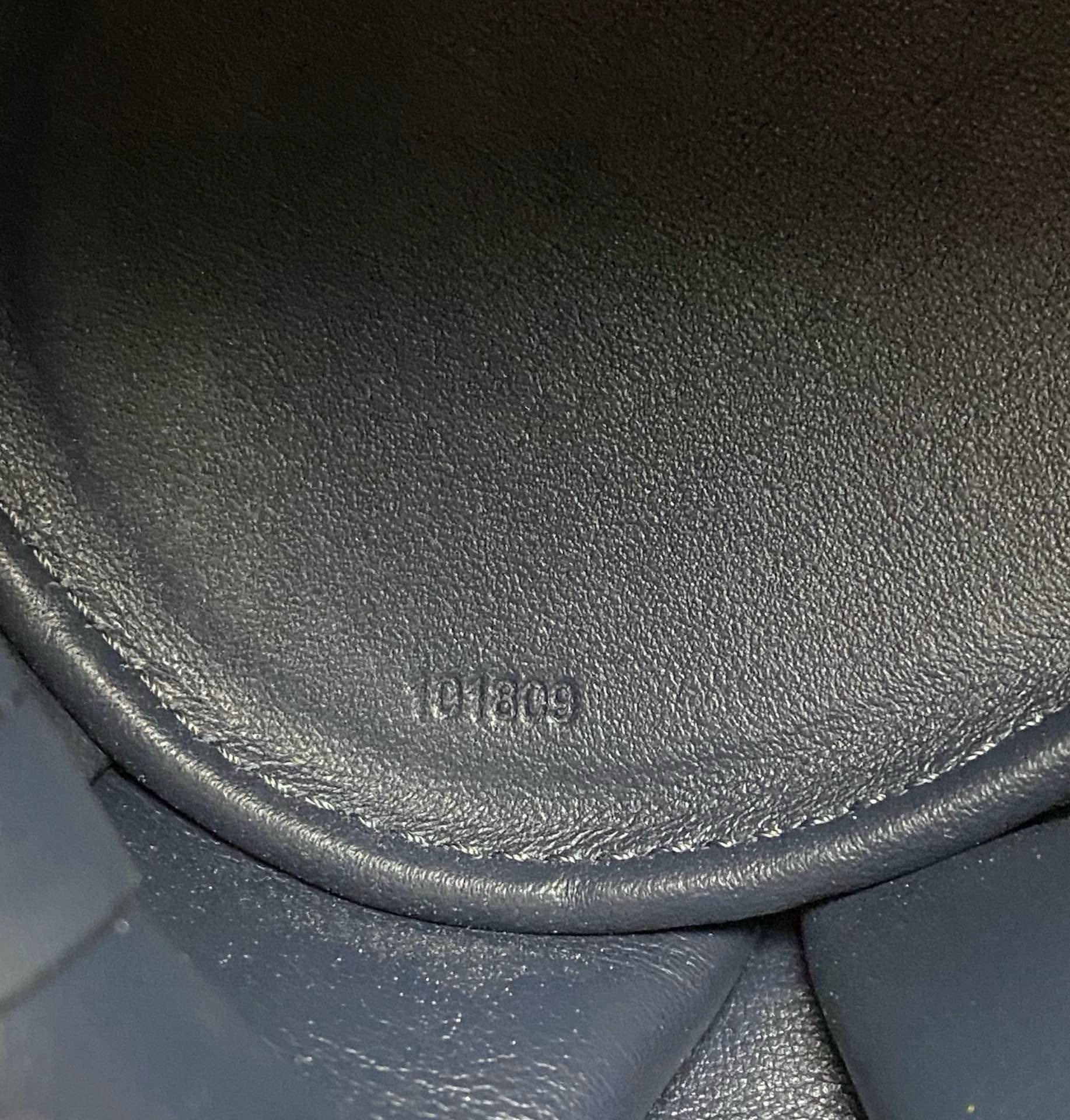loewe バッグ偽物 レザー 牛革  小象かたち 可愛い 斜め掛けバッグ 66010 ブルー_13