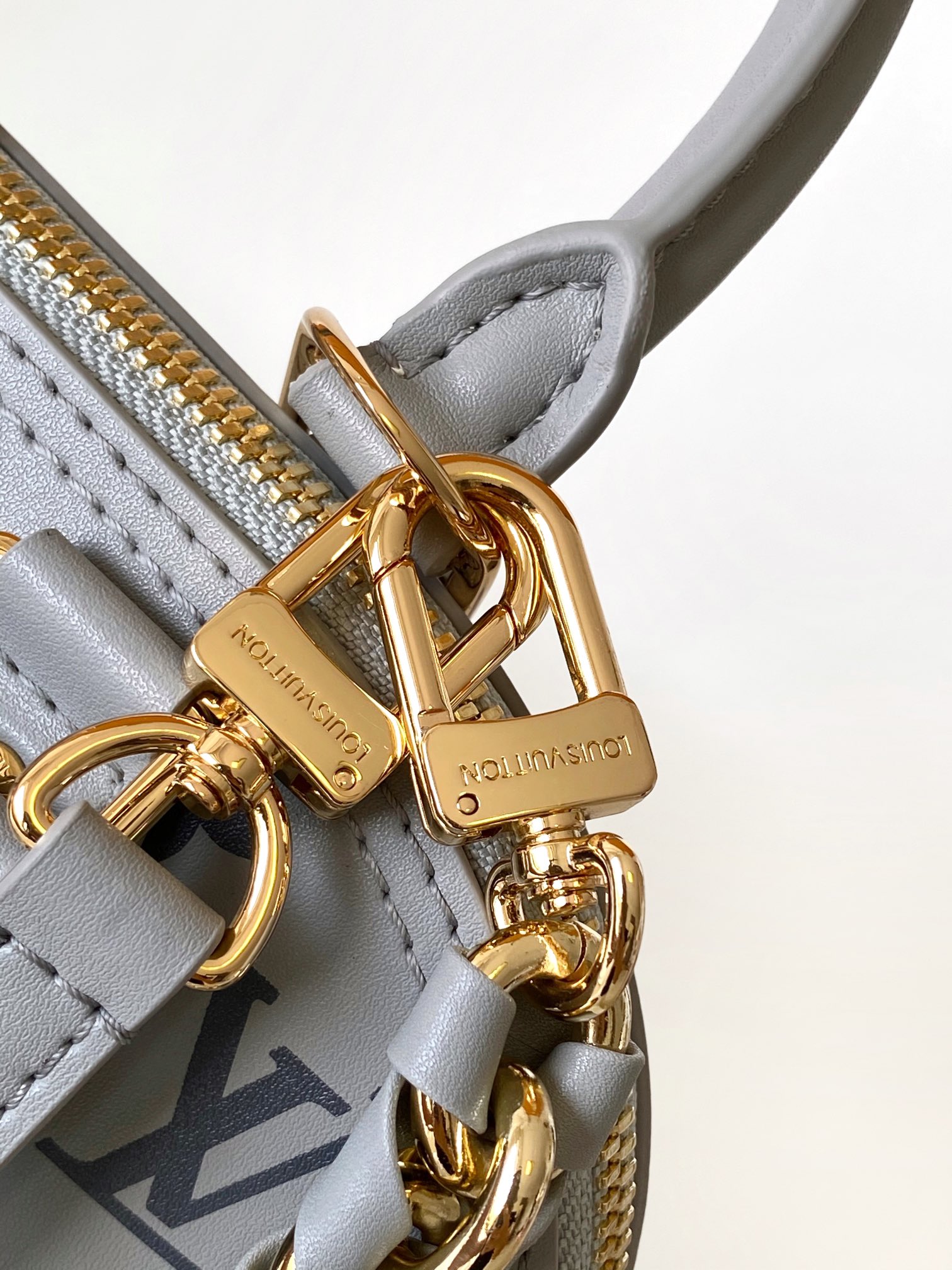 LV ヴィトン バッグ ケアコピー レザー 精緻 ハンドバッグ 柔らかい 斜め掛けバッグ M12561 グレー_6