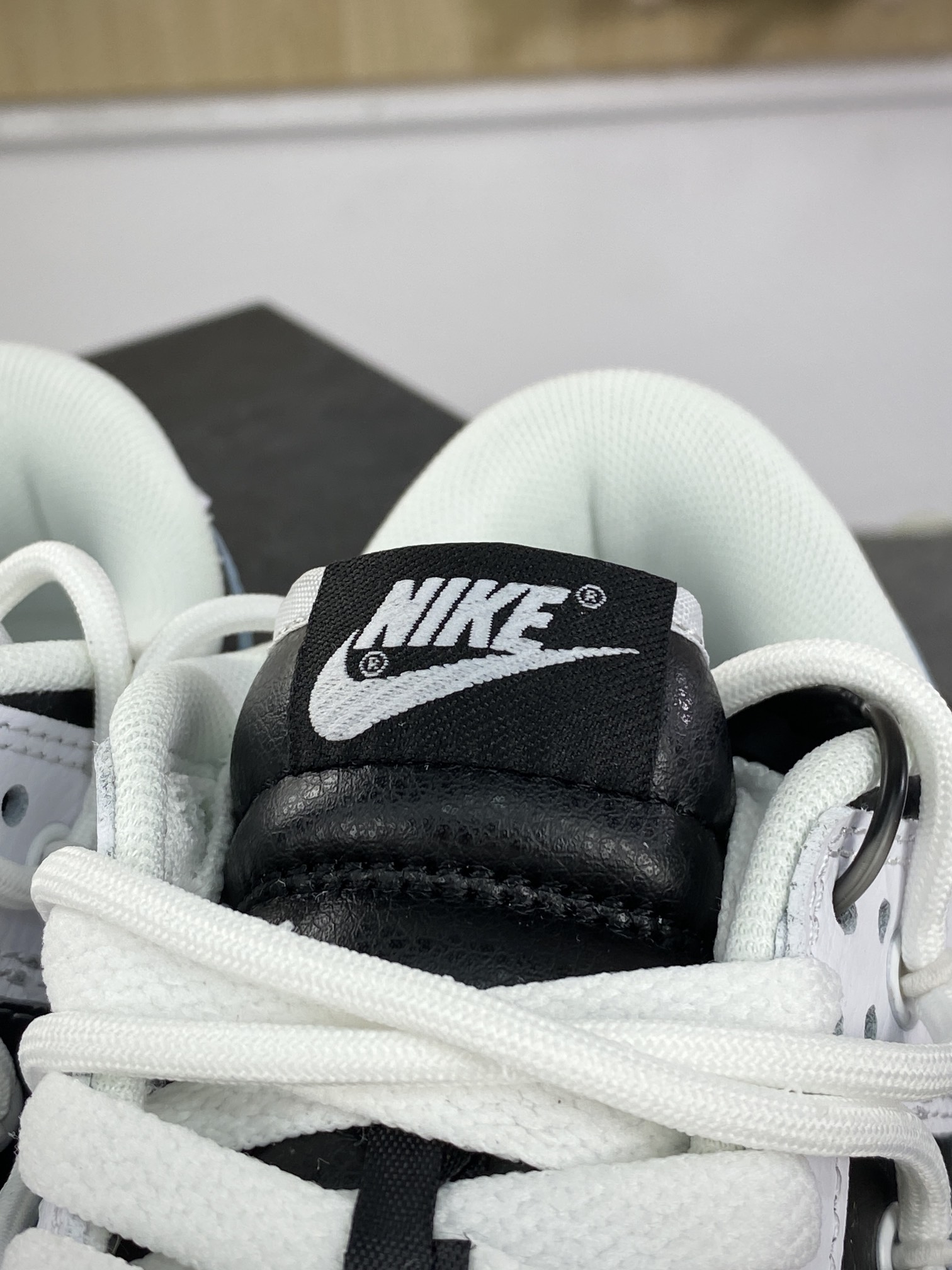 nike スニーカー レディーススーパーコピー カジュアルシューズ 運動 ランニング FD9064-011 ブラック_4
