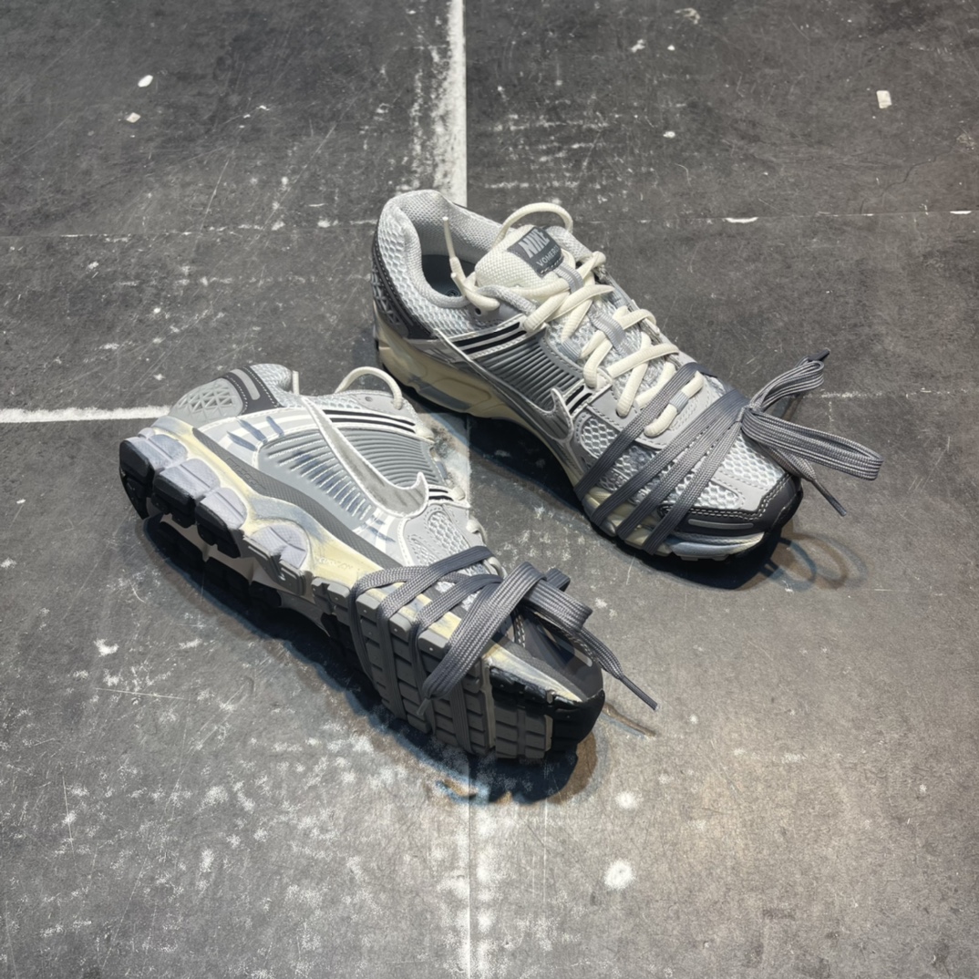 nike 厚底 スニーカースーパーコピー カジュアル 運動シューズ ランニング FD9919 001LFZ グレー_4