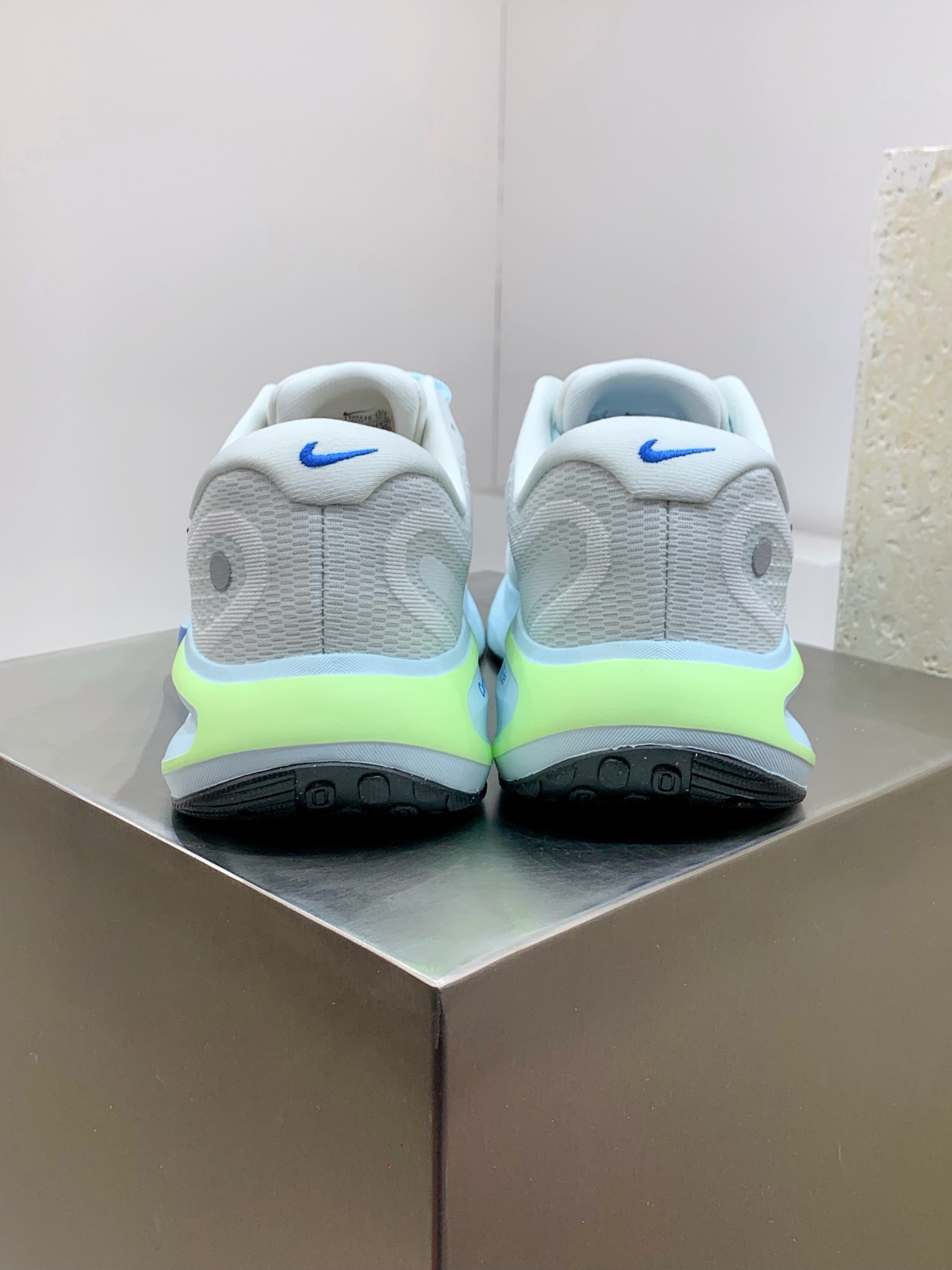 nike レディース スニーカースーパーコピー カジュアル Journey Run 運動シューズ ランニング ホワイト_3