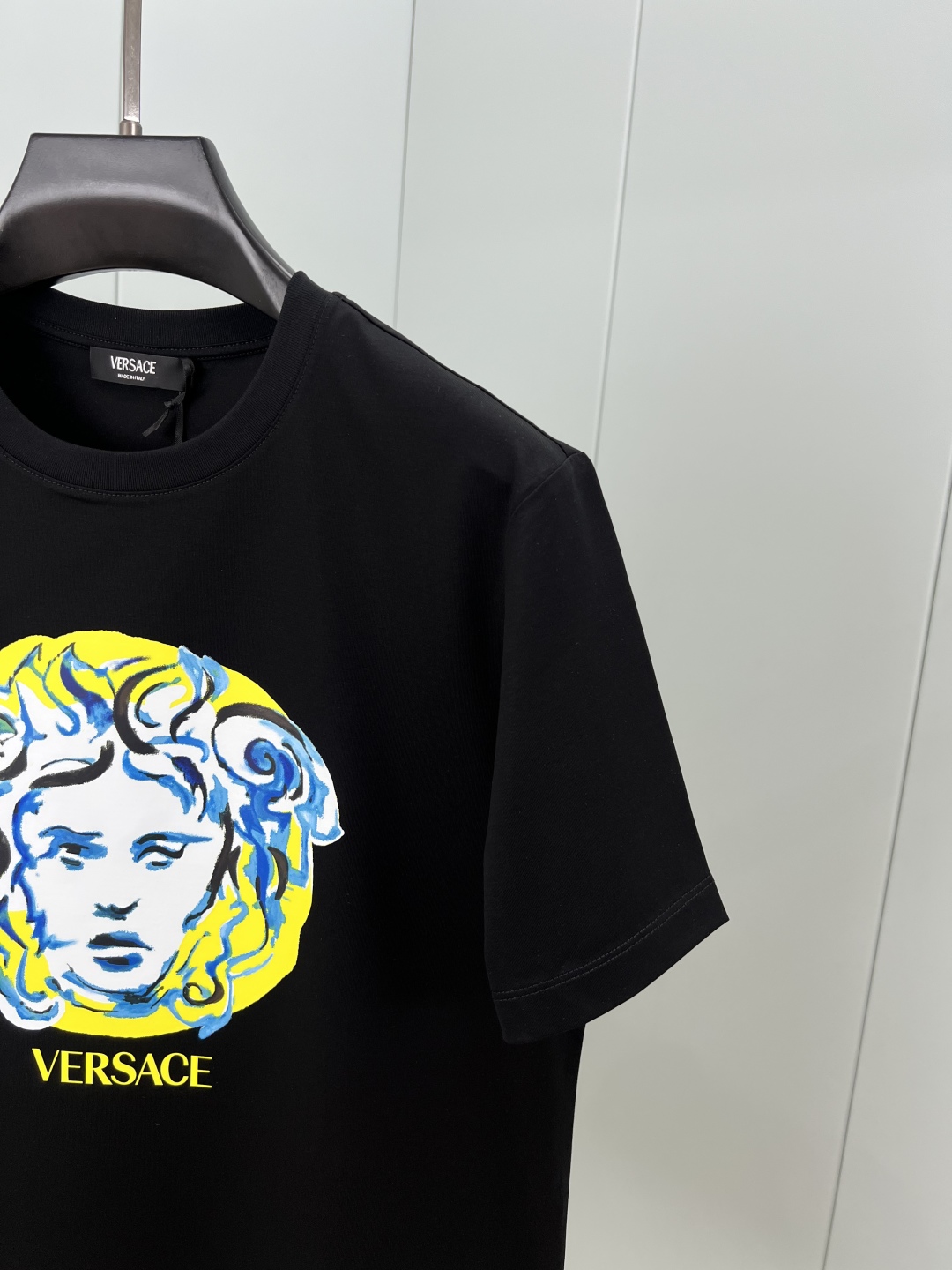 春夏新作 ヴェルサーチ 半袖シャツ偽物 トップス 綿100% 半袖Tシャツ プリント ブラック_5