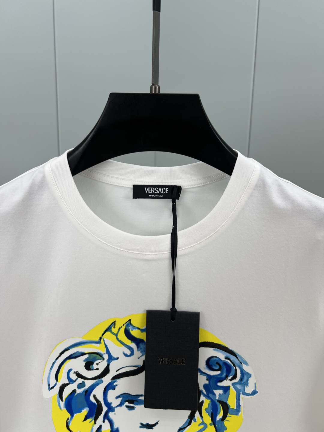 大販売 ヴェルサーチメンズtシャツコピー トップス 綿100% 半袖Tシャツ プリント ホワイト_3