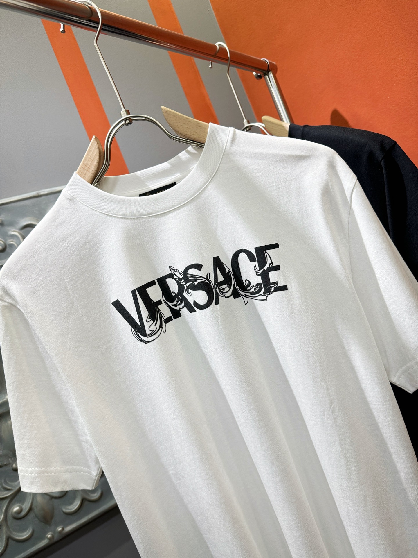 ヴェルサーチ アウトレット tシャツ激安通販 トップス 綿100% 半袖 ゆったり 男女兼用 プリント ホワイト_2