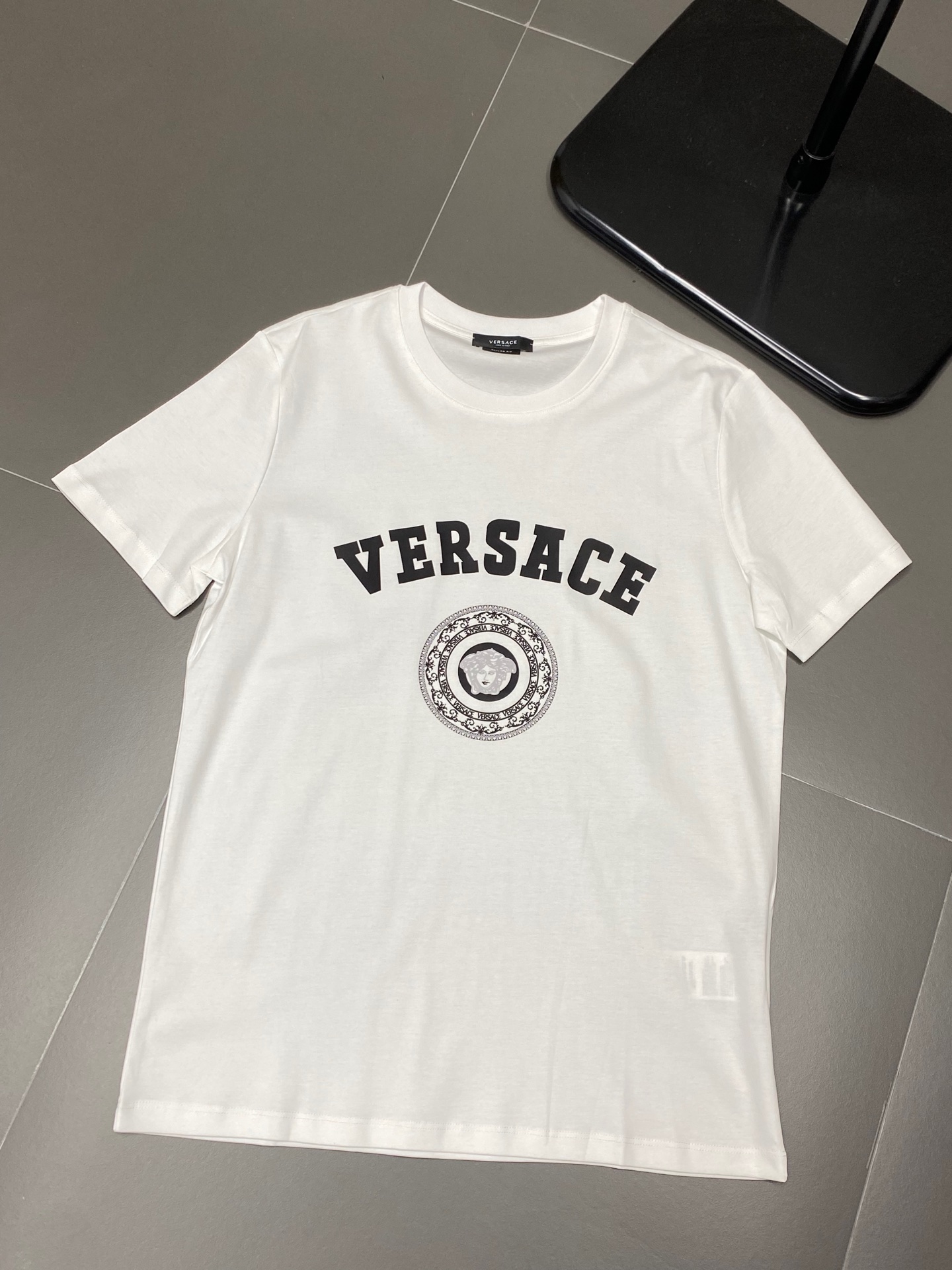 ヴェルサーチコレクション tシャツコピー トップス 綿100% 半袖Ｔシャツ ゆったり プリント  多色可選_5