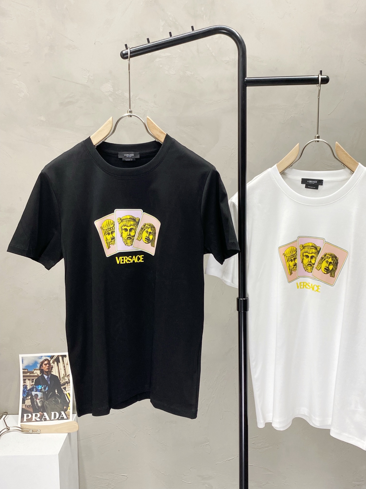 ヴェルサーチ半袖シャツスーパーコピー トップス 綿100% 半袖Ｔシャツ ゆったり プリント  多色可選_2