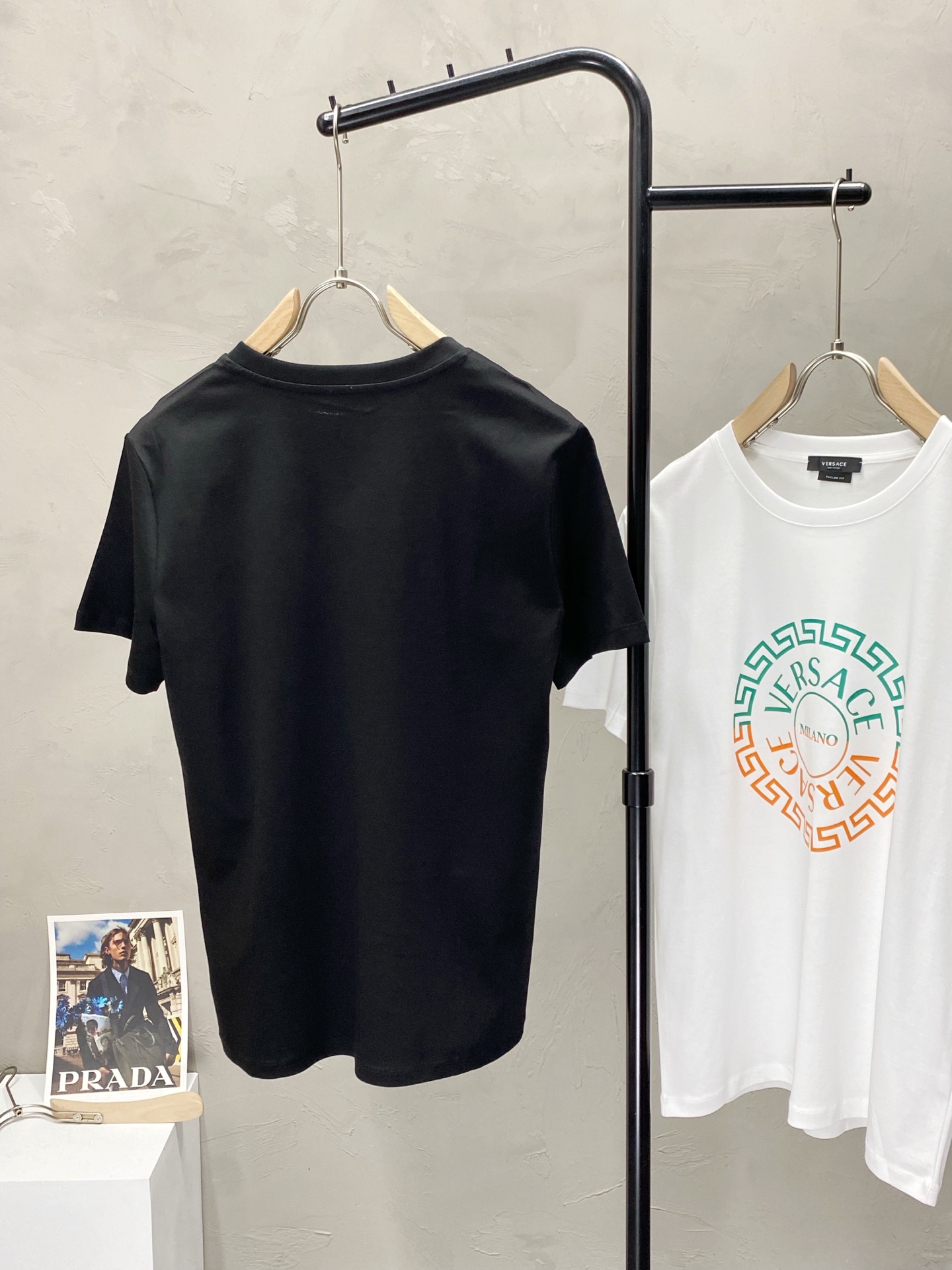 最新到着‼ヴェルサーチ tシャツ 楽天偽物 トップス 綿100% 半袖Ｔシャツ ゆったり プリント  多色可選_2