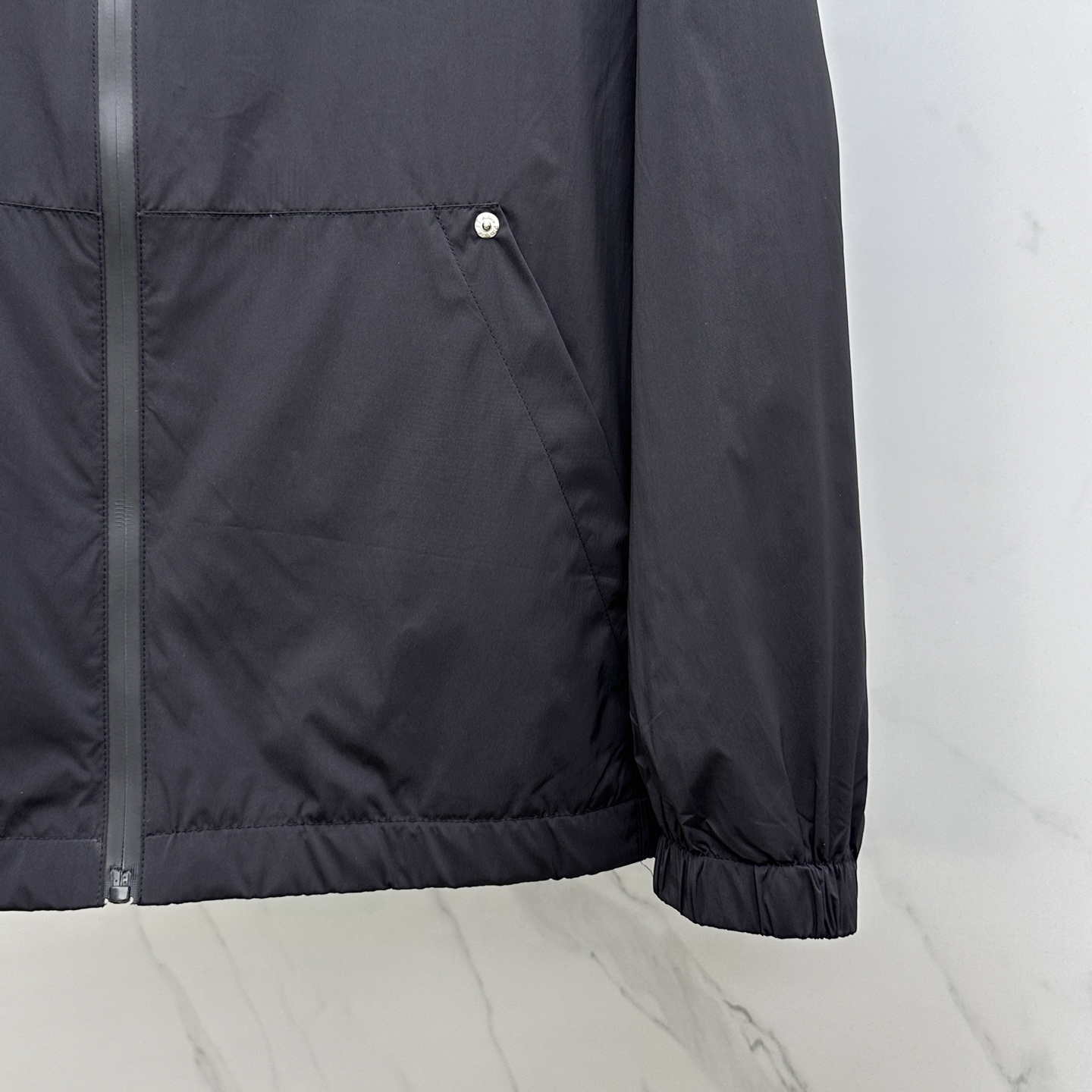 プラダ ジャケットコピー アウター 防風 トップス フード付き メンズ 軽量 登山 ブラック_5
