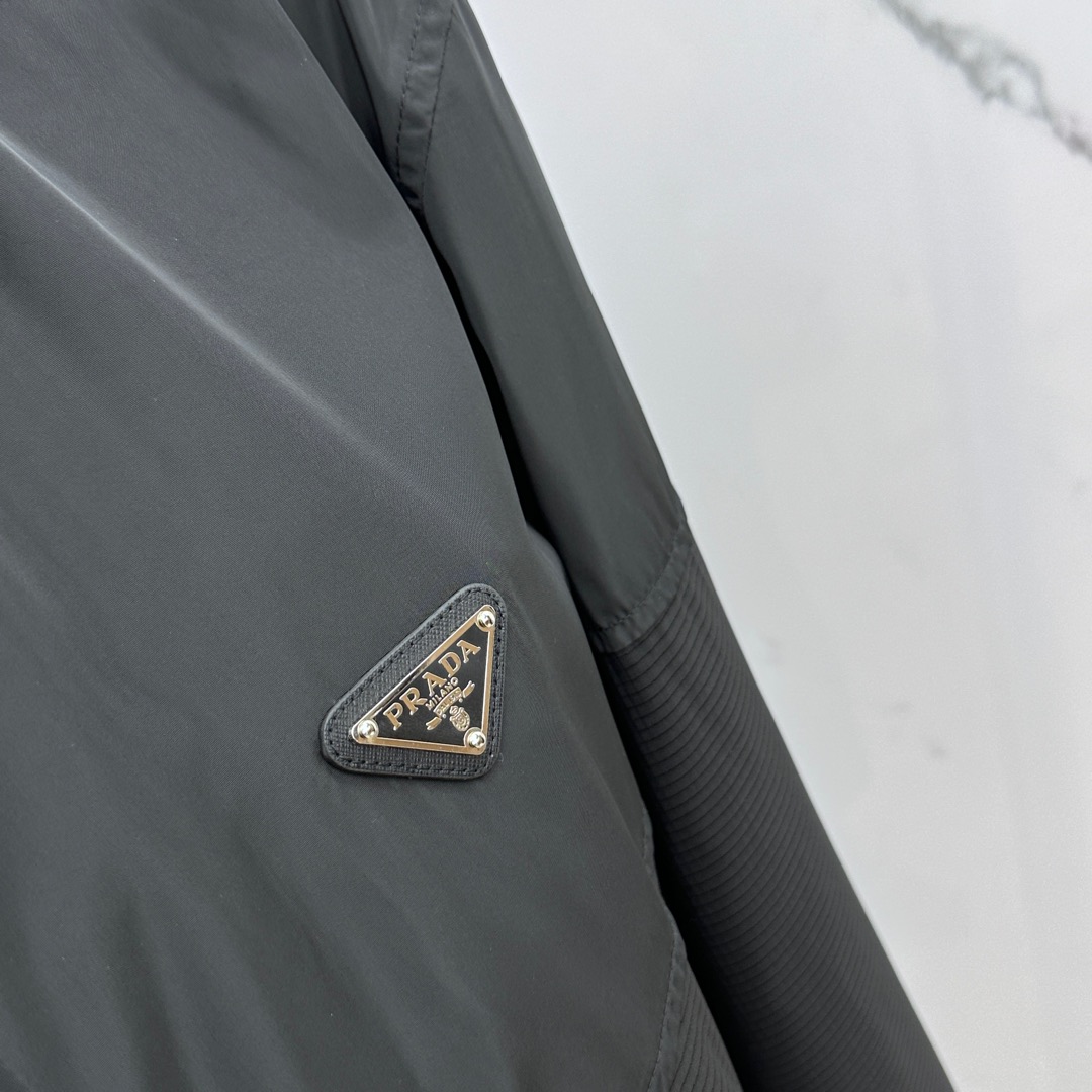 魅力的な prada sports ジャケット激安通販  アウター 防風 トップス フード付き メンズ 軽量 登山 ブラック_4