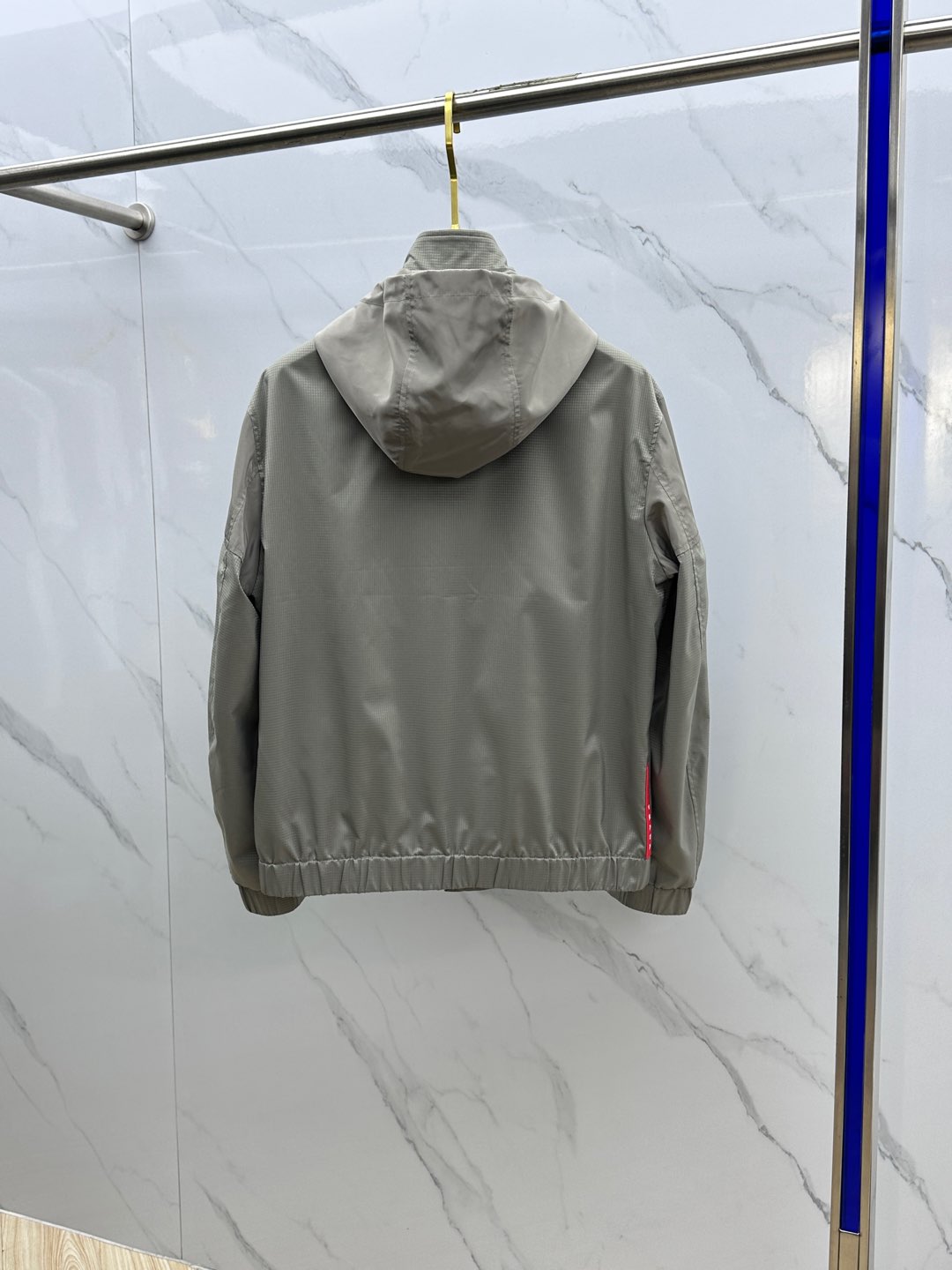魅力的な prada ジャケット nissyコピー  アウター 防風 トップス フード付き メンズ 軽量 登山 グレー_8