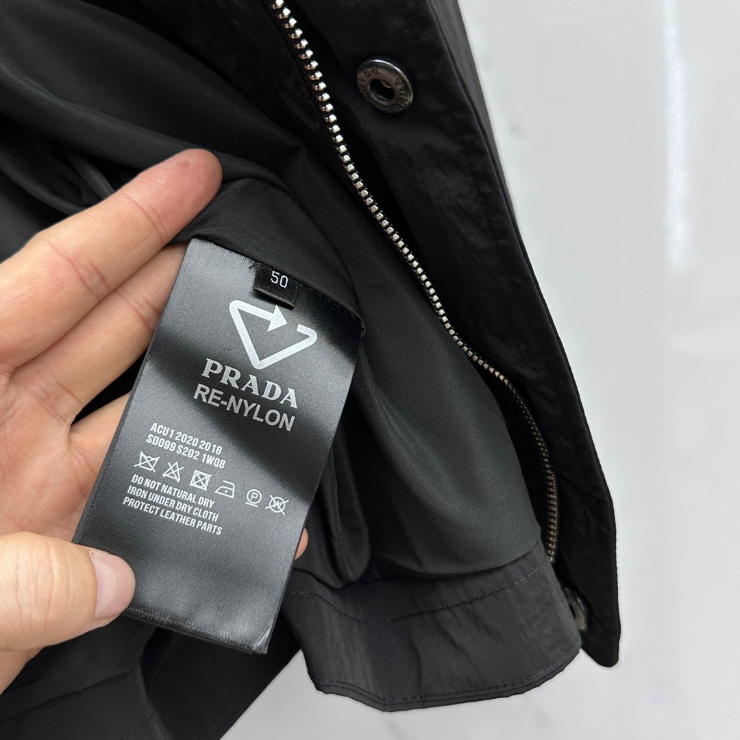 prada ステッチ ジャケットコピー シンプル 軽量 アウター 防風 トップス フード付き 柔らかい ブラック_7
