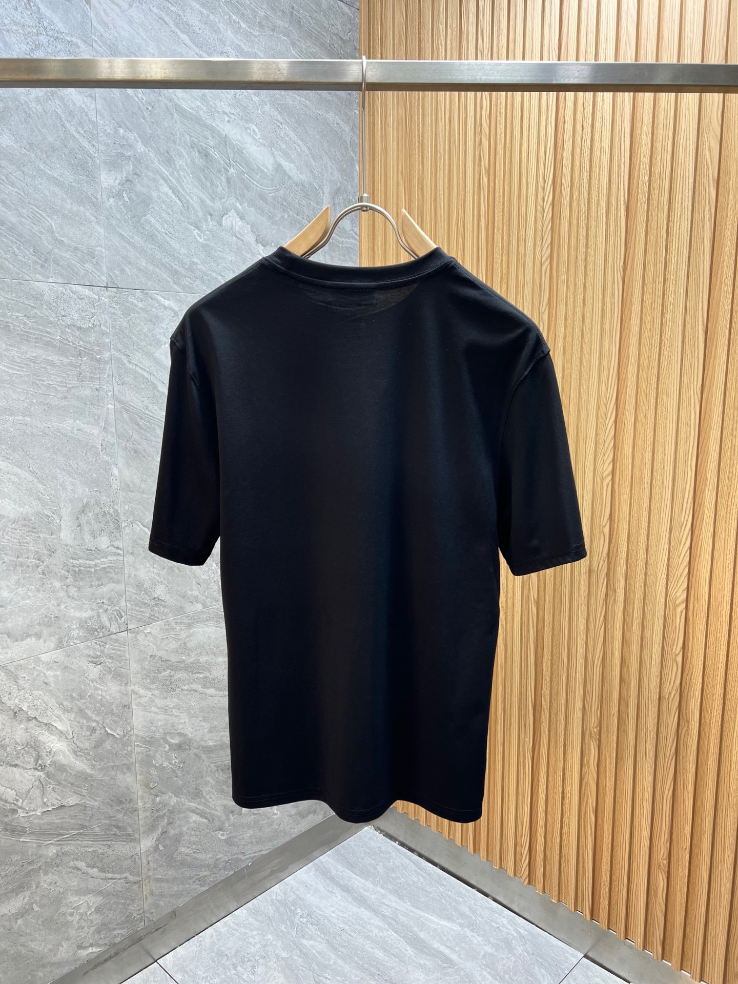 大得価の prada t シャツコピー トップス 短袖 柔らかい 純綿 プリント シンプル ブラック_8