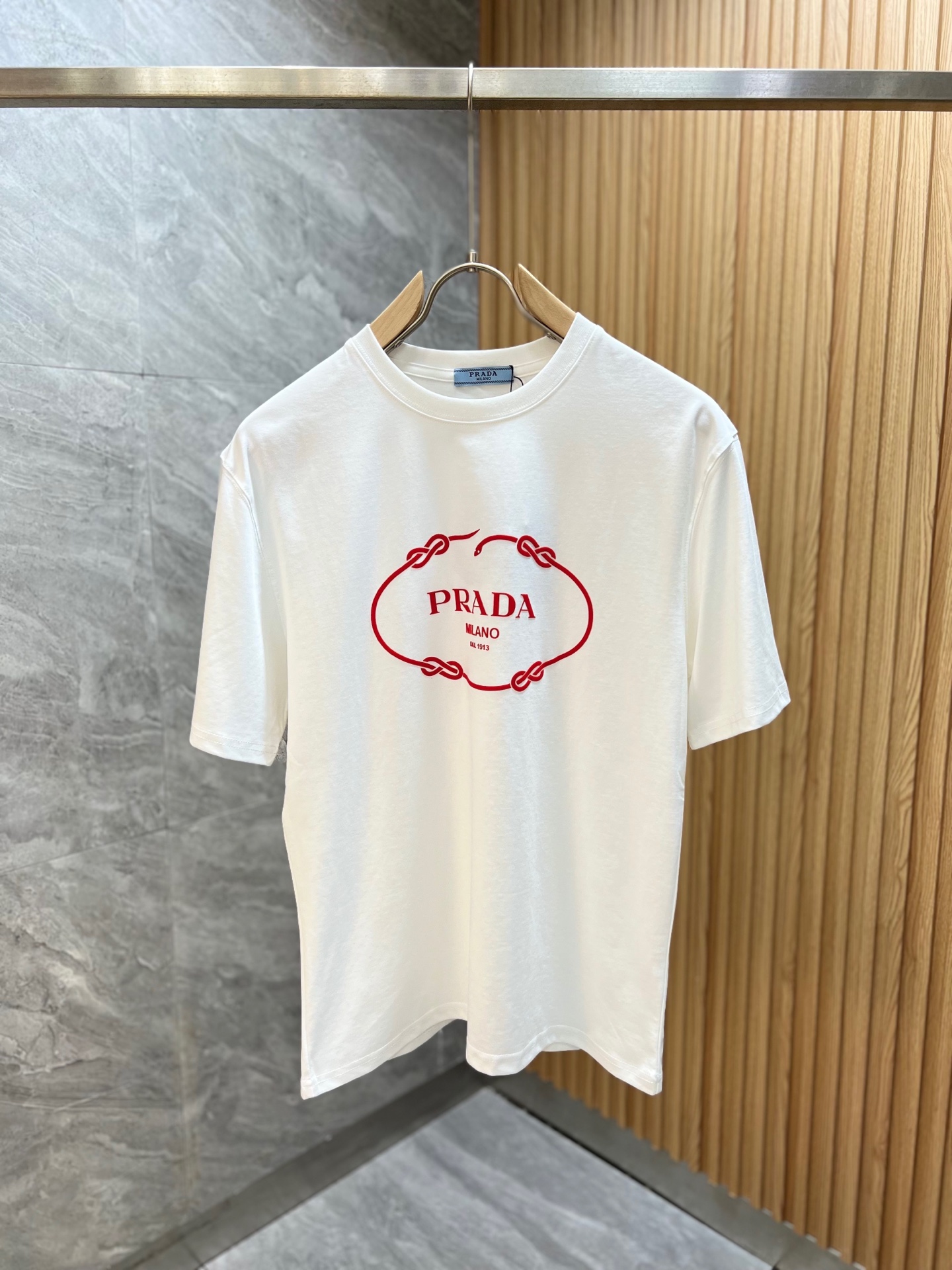 プラダ ティー シャツスーパーコピー トップス 短袖Ｔシャツ 柔らかい 純綿 プリント シンプル ホワイト_2