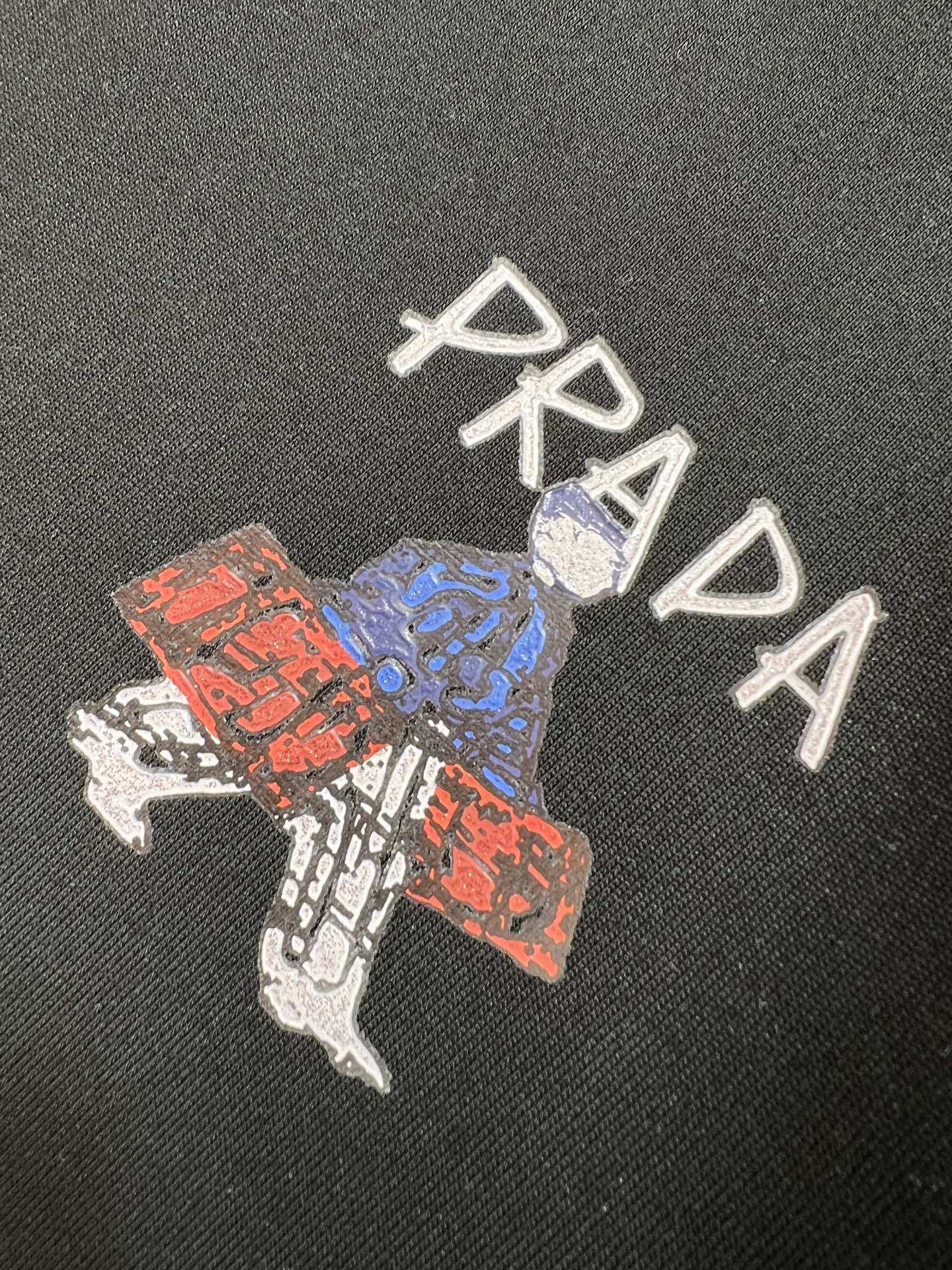 prada t シャツ メンズコピー トップス 短袖Ｔシャツ 柔らかい 純綿 プリント 上質商品 ブラック_5