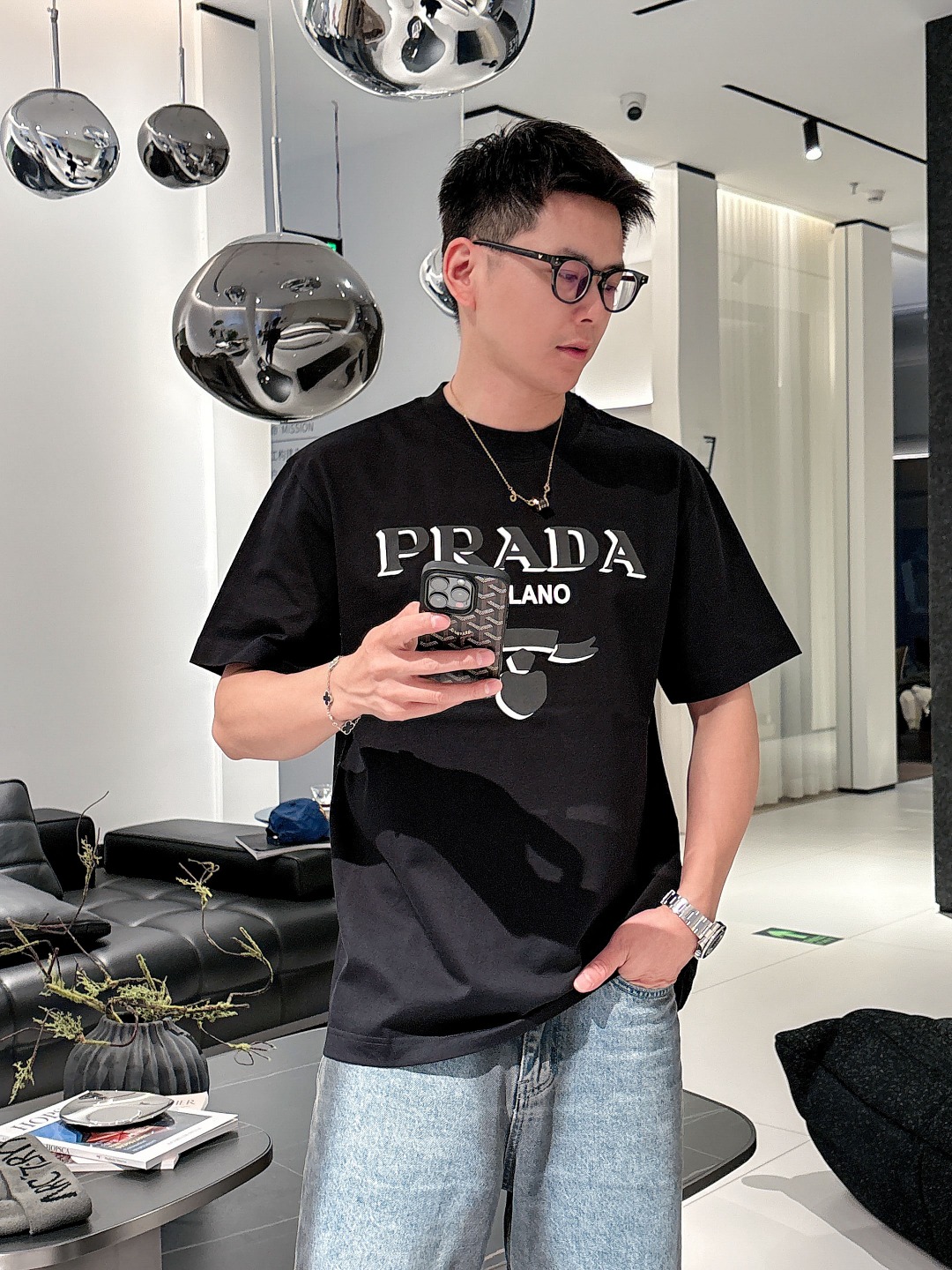 最新販売 prada シャツ 半袖スーパーコピー トップス 短袖Ｔシャツ 純綿 プリント 柔軟 ブラック_1
