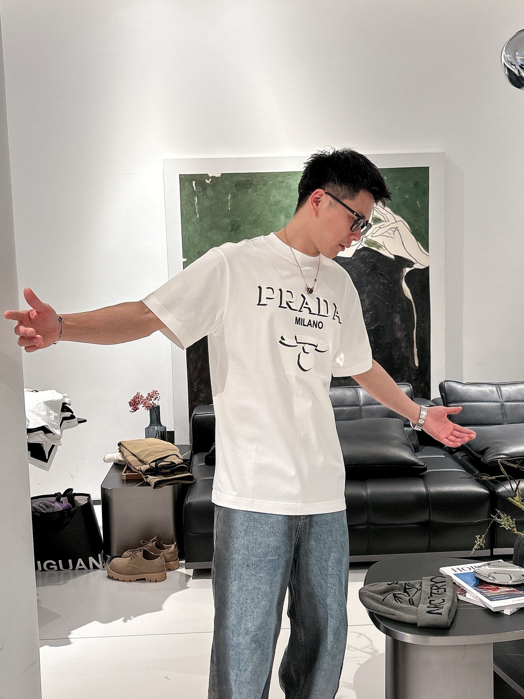最新販売 prada ティー シャツ メンズ偽物 トップス 短袖Ｔシャツ 純綿 プリント 柔軟 ホワイト_4