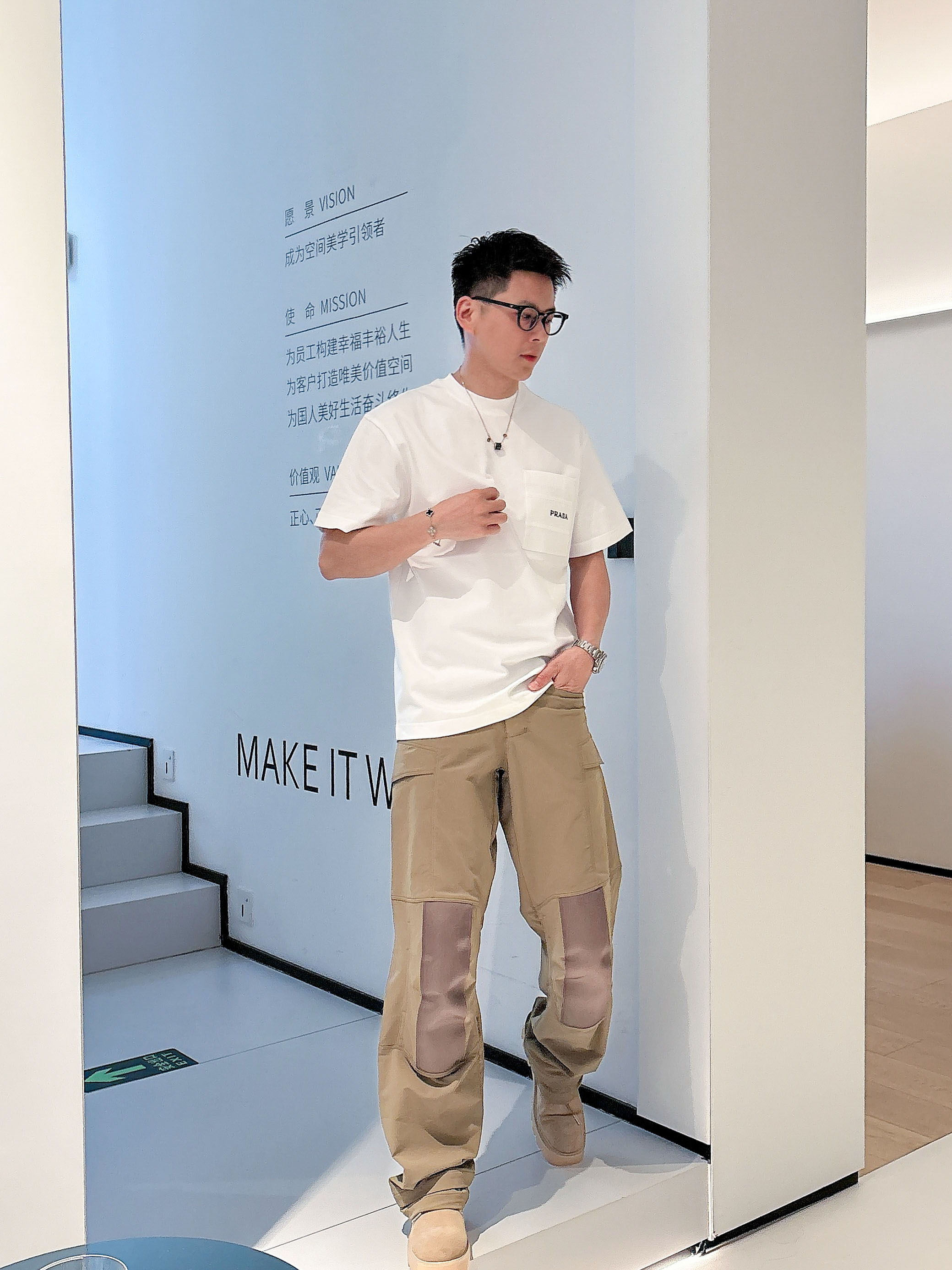 爆買いできる t シャツ プラダスーパーコピートップス 短袖Ｔシャツ 純綿 プリント 柔軟 シンプル ホワイト_10