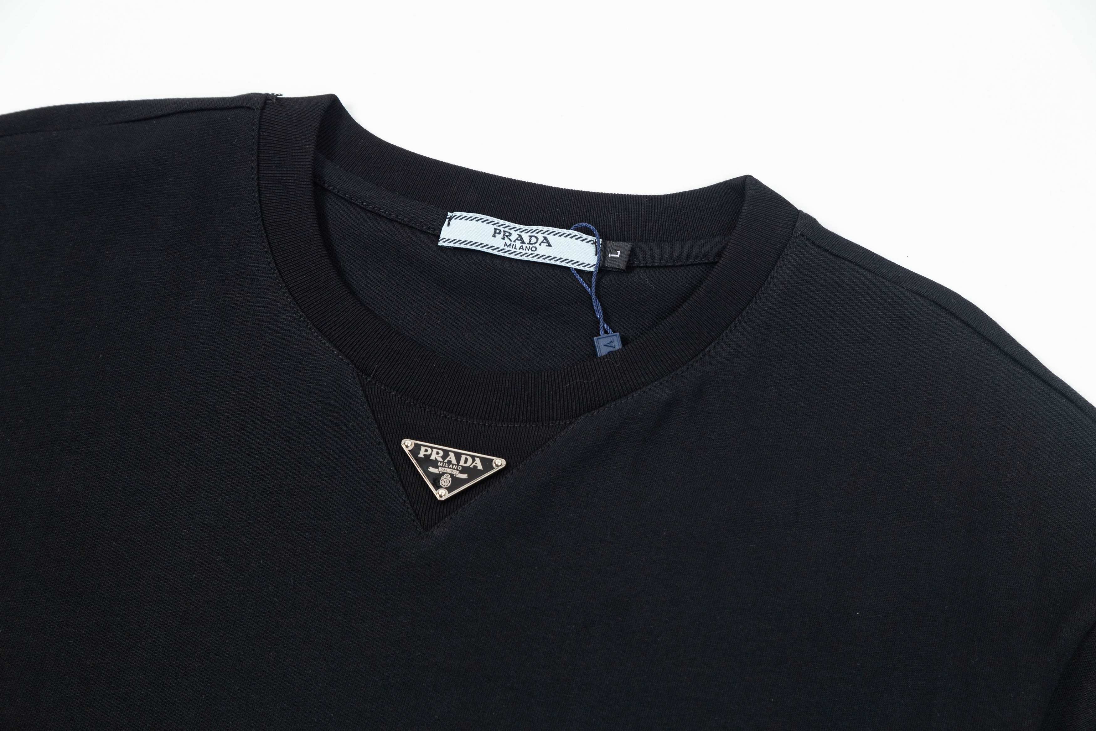 プラダ t シャツ 黒偽物 人気定番 トップス 短袖Ｔシャツ 純綿 シンプル ブラック_3