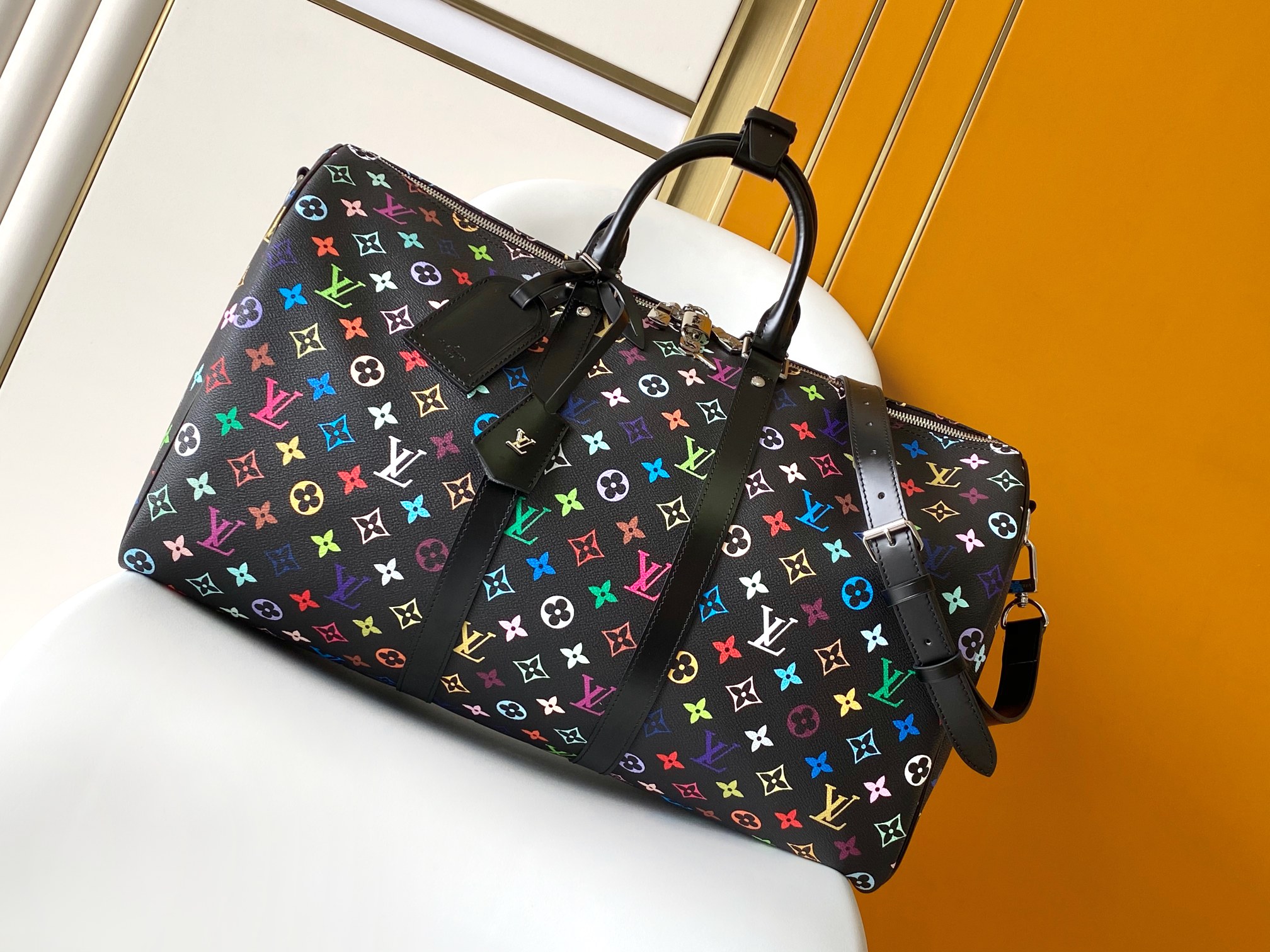 ルイヴィトンバッグ 買取偽物 プリント 旅行 本革 大容量 レザー 優雅 ハンドバッグ  M13745 ブラック_1