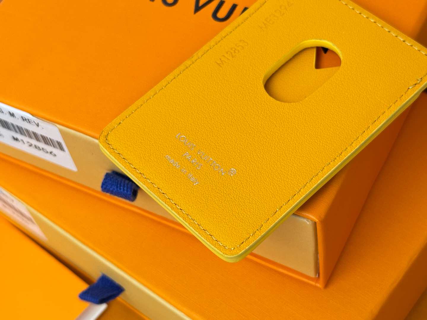 ルイヴィトン財布 開運コピー 牛革 レザー カードケース 軽量 お出かけに最適な M12853 イエロー_6