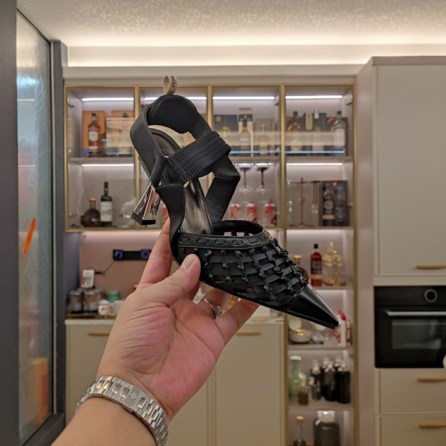 フェンディシューズ激安通販 ヒール6.5cm レザー 優雅レディ パップス 上質商品 ブラック_9