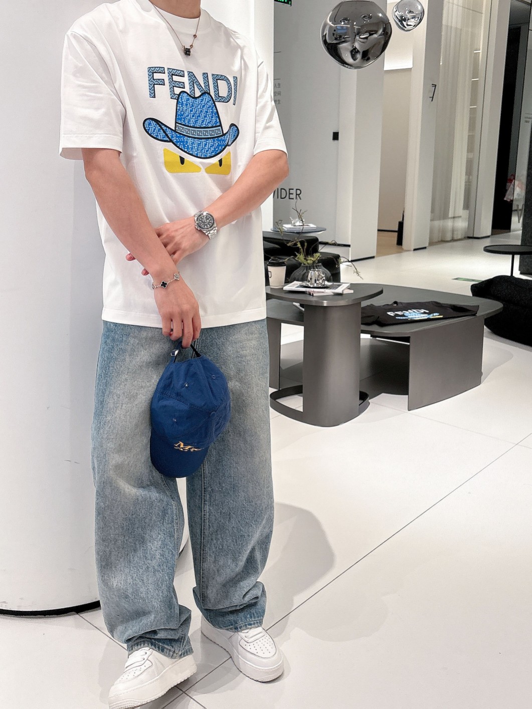 fendi ヴェルサーチ t シャツ偽物 シンプル  純綿Tシャツ トップス プリント 柔軟 ホワイト_3