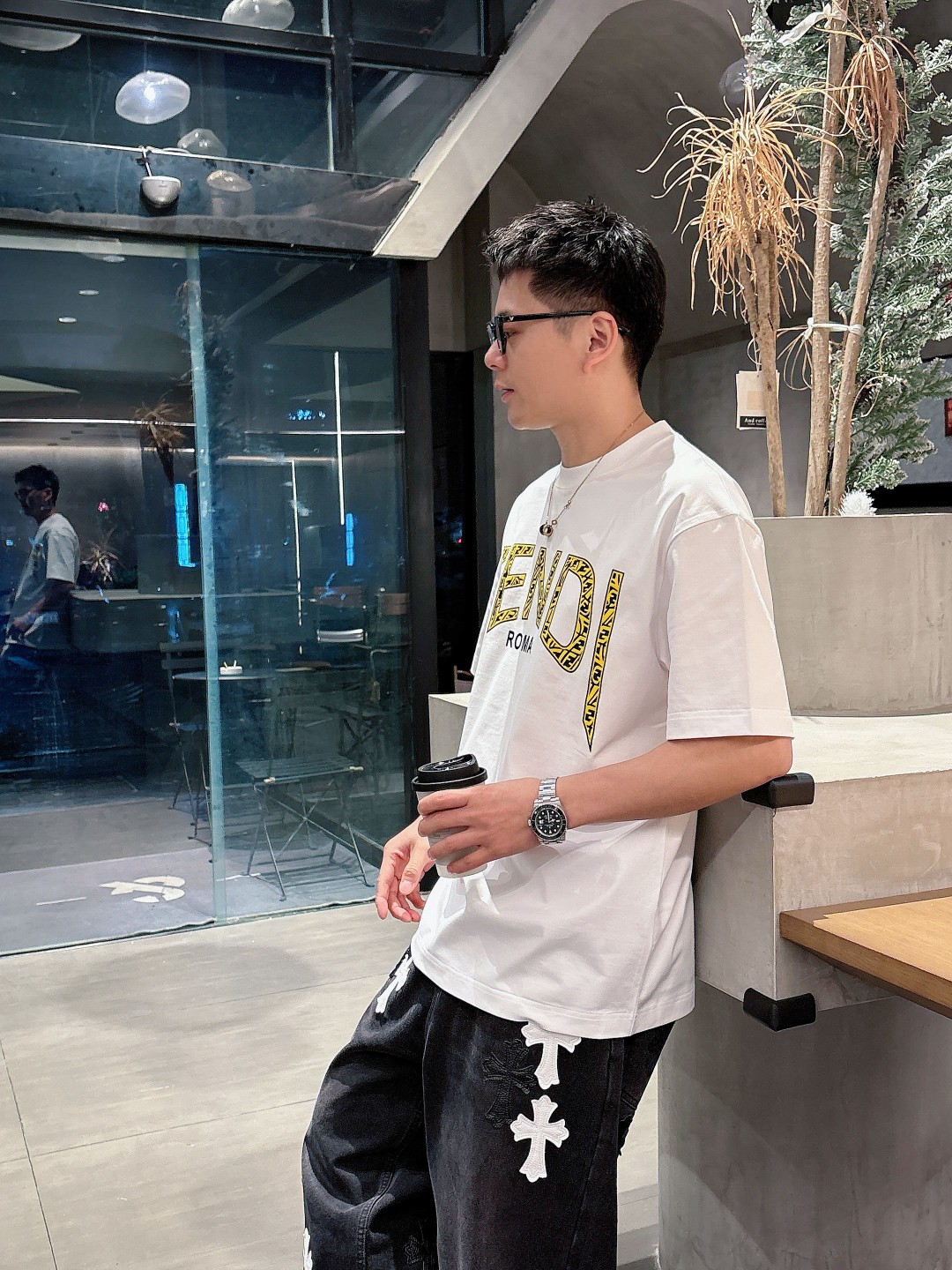 華やかな雰囲気 fendi 半袖 シャツコピー シンプル  純綿Tシャツ トップス プリント 柔軟 ホワイト_3