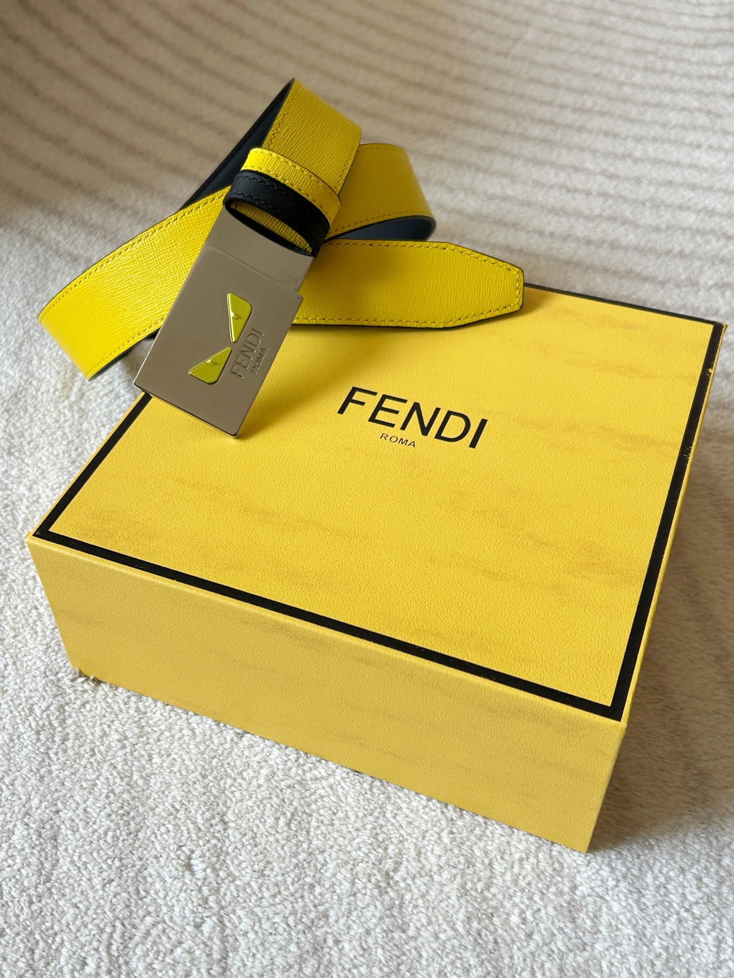 オンライン限定 fendi リバーシブルベルト偽物 両面兼用 シンプル 牛革 レザー  幅3.4cm カジュアル イエロー_2