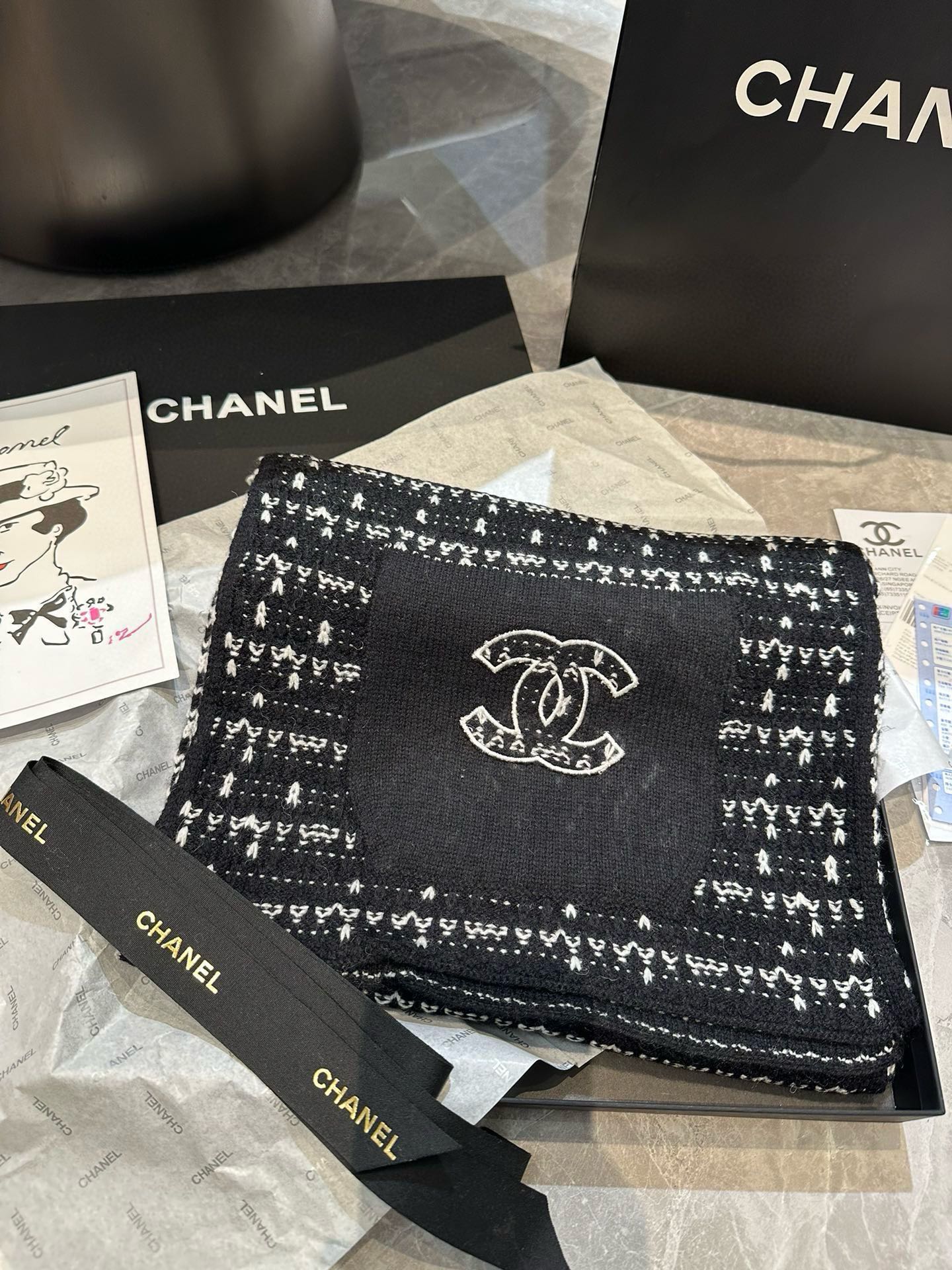 シャネル スカーフ 公式コピー 優雅 カシミヤ ファッション 柔軟 暖かい シンプル ブラック_2