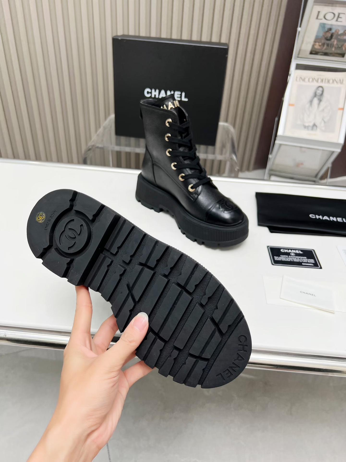 人気流行品シャネル 厚底スーパーコピー シューズ ハイカット ブーツ 防寒 ファッション ブラック_8