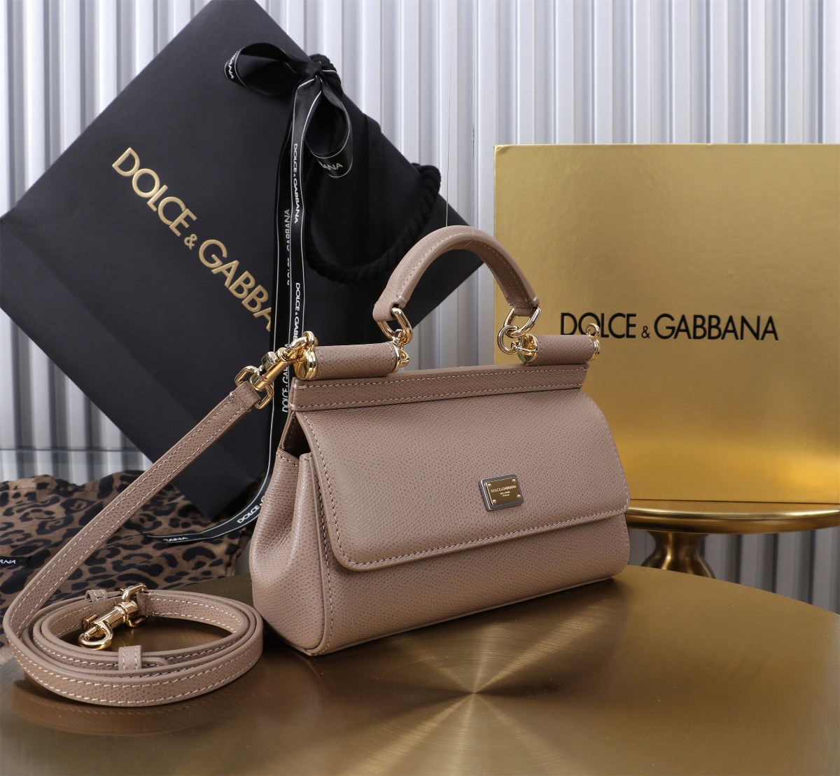 D＆G ドルチェ & ガッバーナ バッグ偽物 牛革 レザー 斜め掛け ハンドバッグ 優雅レディ ピンク_2