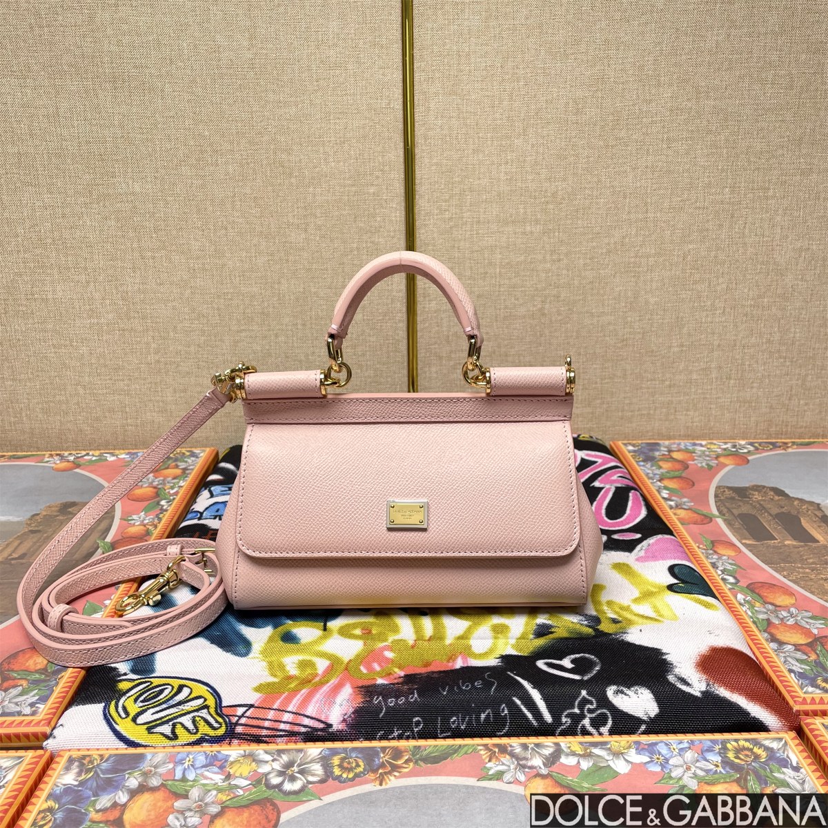 D＆G 優雅レディ ドルガバ カバン偽物 牛革 レザー 斜め掛け ハンドバッグ 日常用 ピンク_1