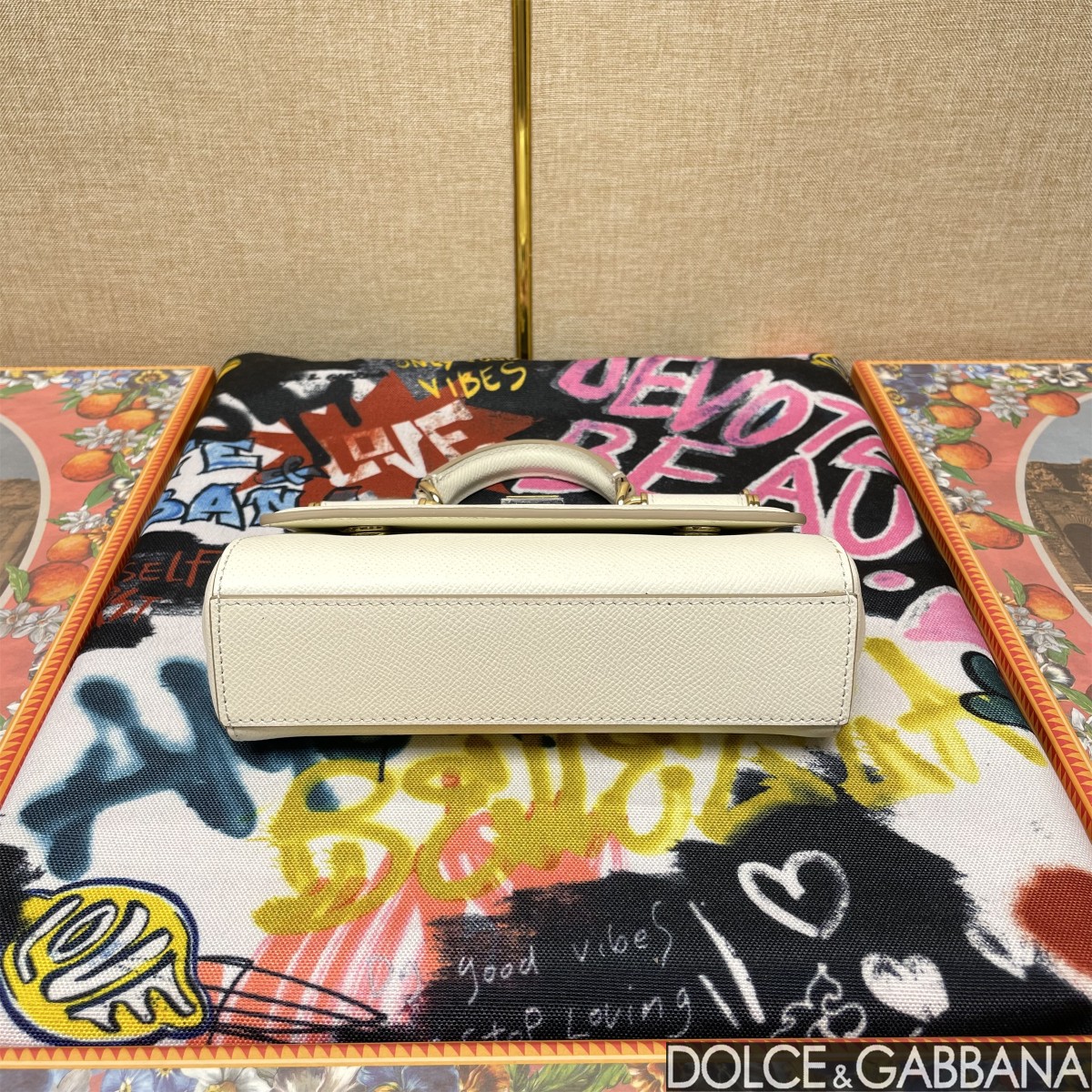 dolce&gabbana カバンスーパーコピー 品質保証 牛革 レザー 斜め掛け ハンドバッグ 日常用 ホワイト_4