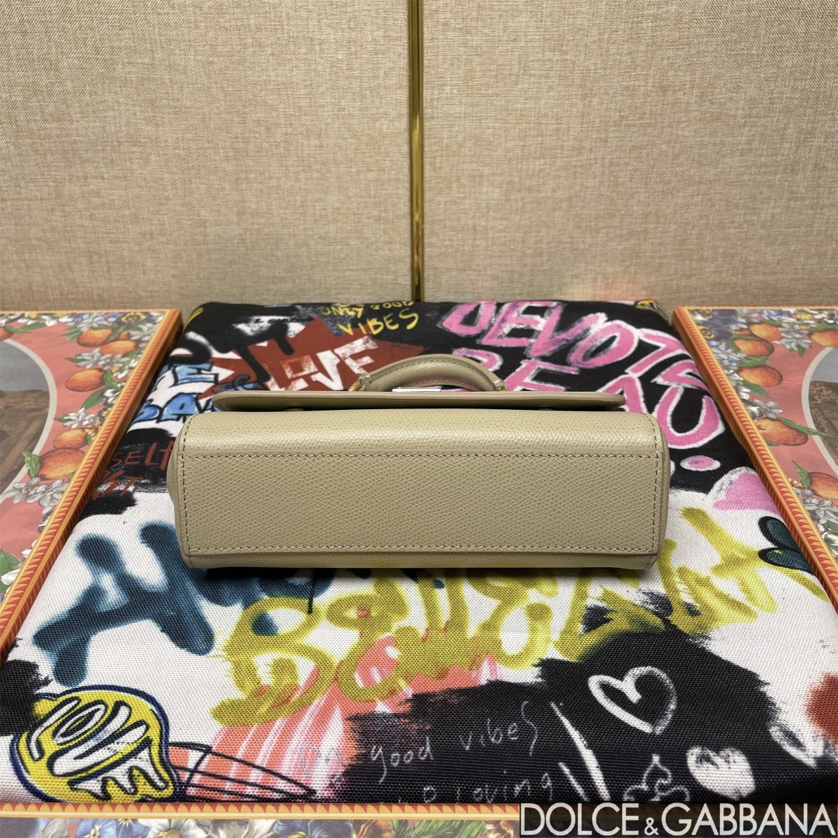 D&G クラッチ バッグ ドルガバ偽物 品質保証 牛革 レザー 斜め掛け ハンドバッグ 通勤 グレー_4