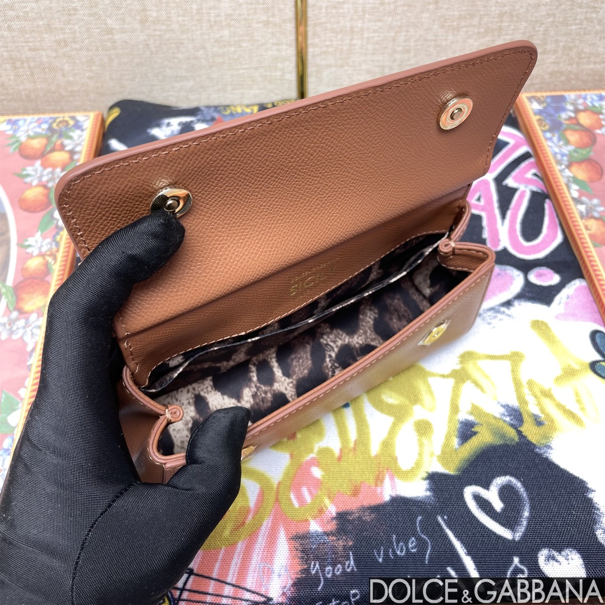 D&G シシリー バッグスーパーコピー 品質保証 本革 レザー 斜め掛け ハンドバッグ 通勤 ブラウン_5