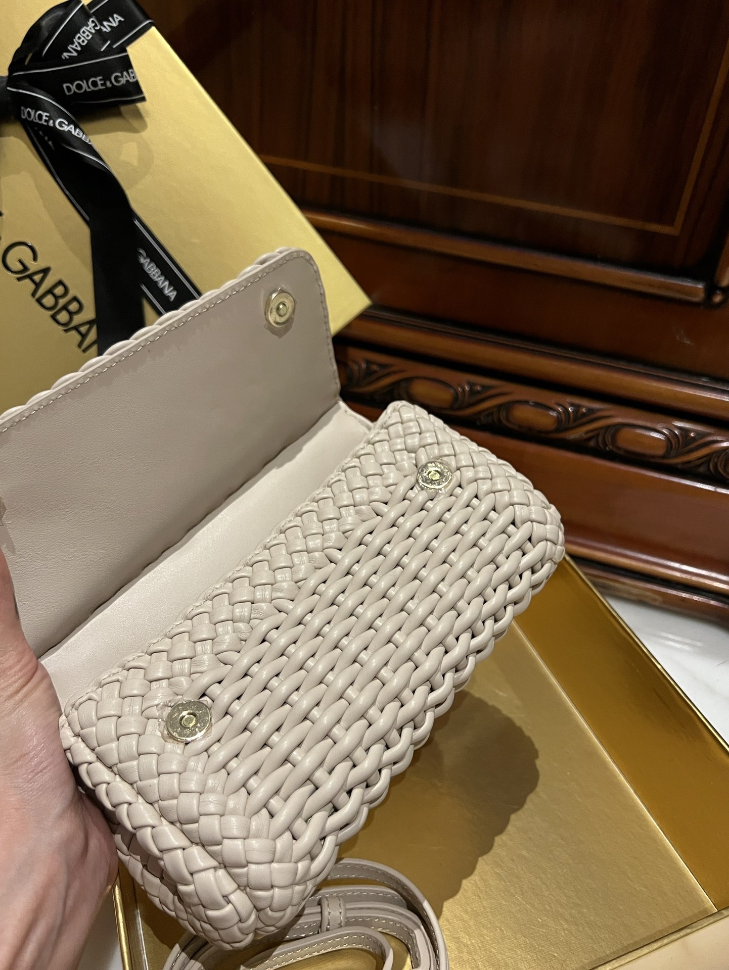 D&G 2025年のお買い得品 ドルガバ カバン レディーススーパーコピー 本革 レザー ハンドバッグ 通勤 ホワイト_9
