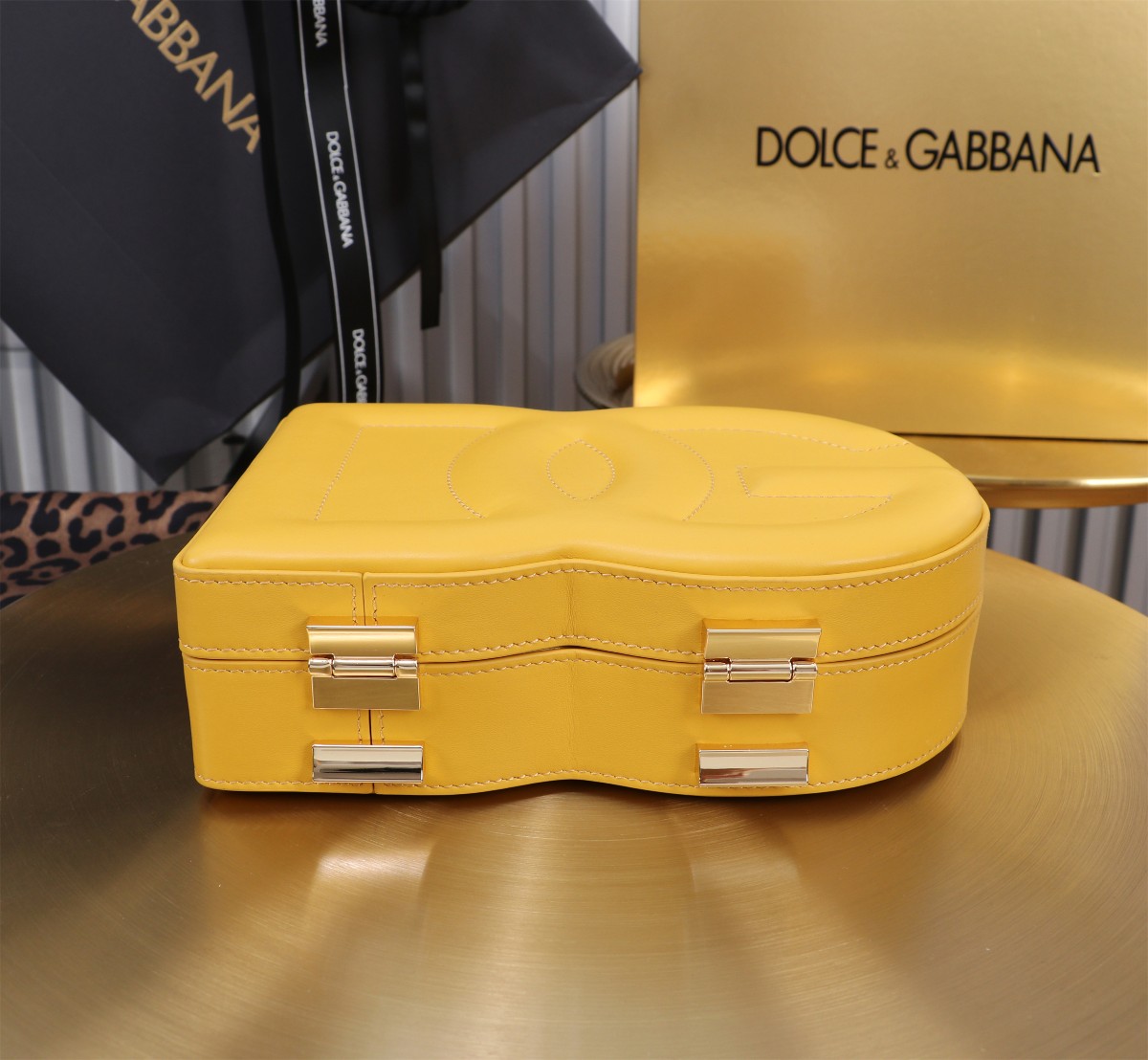 D&G ドルチェ & ガッバーナ セカンド バッグコピー 斜め掛けバッグ ハンドバッグ 6405#BOX イエロー_4