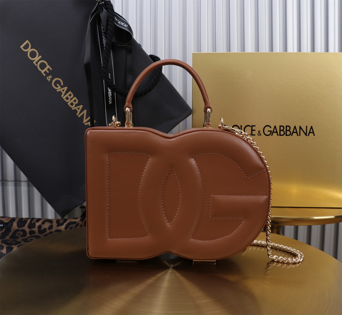 D&G ドルチェ & ガッバーナ バッグ 新作偽物 斜め掛けバッグ 優雅 ハンドバッグ 6405#BOX ブラウン_1
