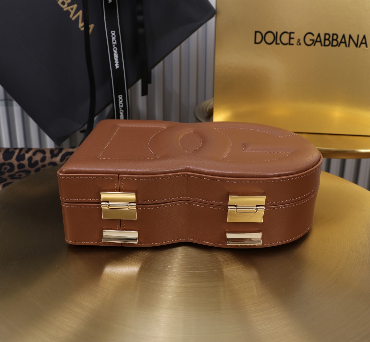 D&G ドルチェ & ガッバーナ バッグ 新作偽物 斜め掛けバッグ 優雅 ハンドバッグ 6405#BOX ブラウン_4