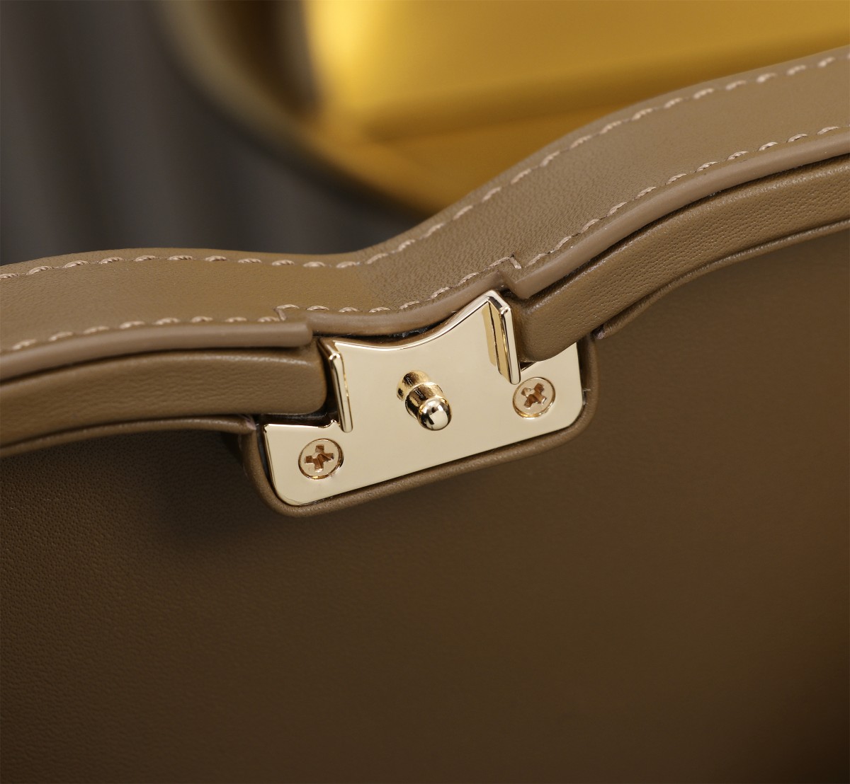 D&G ドルチェ & ガッバーナ ビジネス バッグＮ級品 斜め掛けバッグ 優雅 ハンドバッグ 6405#BOX カーキ色_8