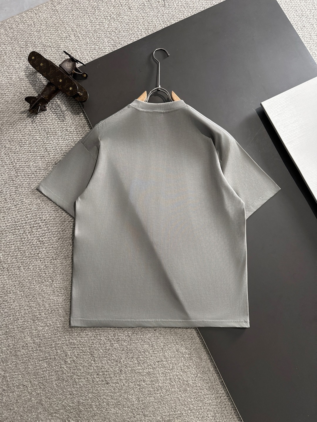 超激得価格 gucci t シャツ ドナルドコピー 綿 高品質 トップス プリント ゆったり 半袖 グレー_7