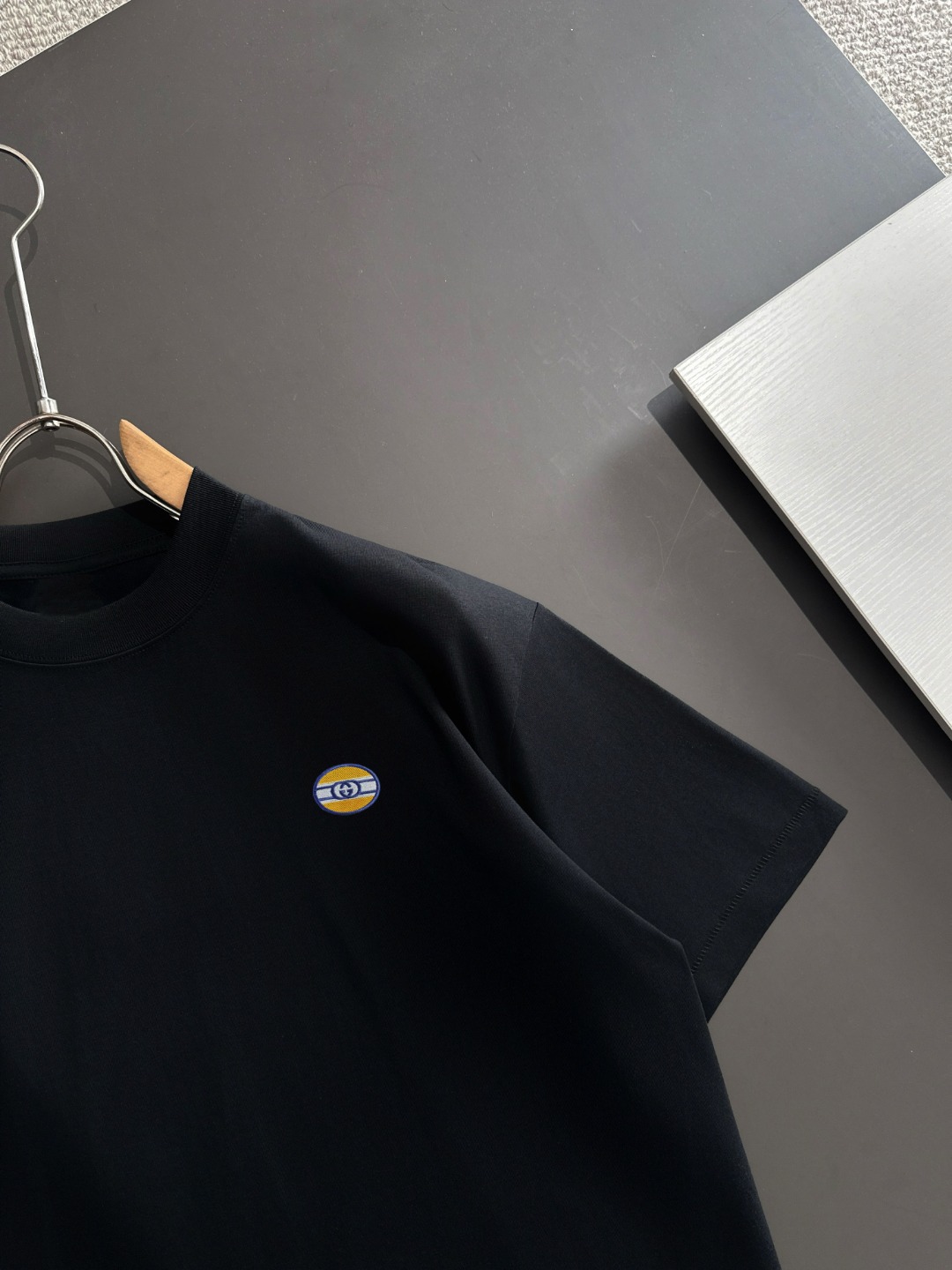 超激得価格 gucci t シャツ ドラえもんスーパーコピー 綿 高品質 トップス プリント ゆったり 半袖 ブラック_5