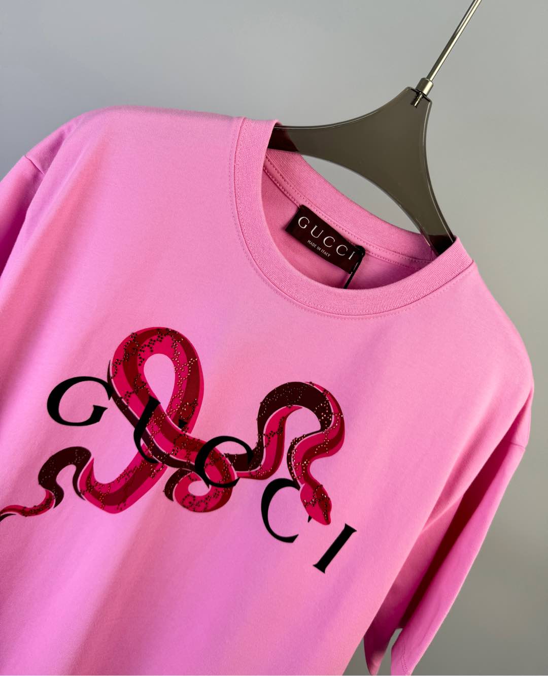gucci t シャツ 黒Ｎ級品 ゆったり 蛇プリント 100%綿 短袖 トップス 男女兼用 桃色_3