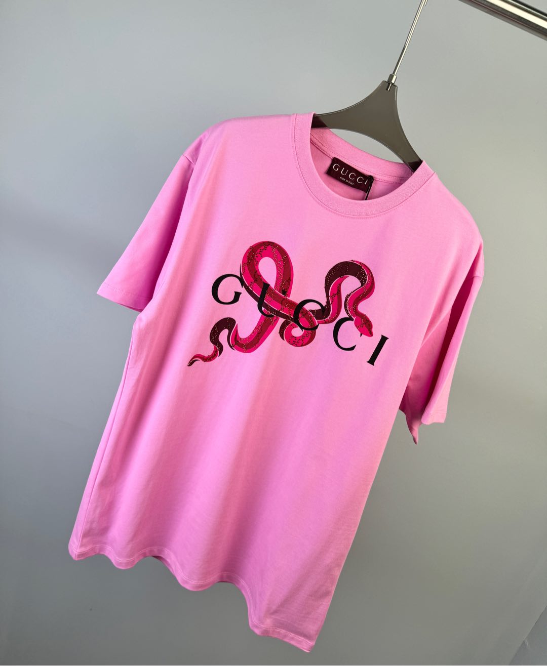 gucci t シャツ 黒Ｎ級品 ゆったり 蛇プリント 100%綿 短袖 トップス 男女兼用 桃色_4