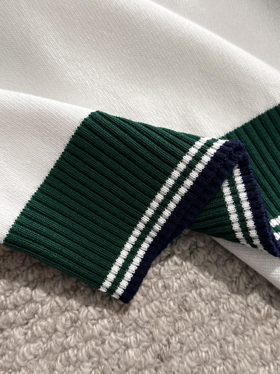 gucci の シャツ偽物 ポロシャツ トップス 海軍風 半袖 シンプル コットン ホワイト_5