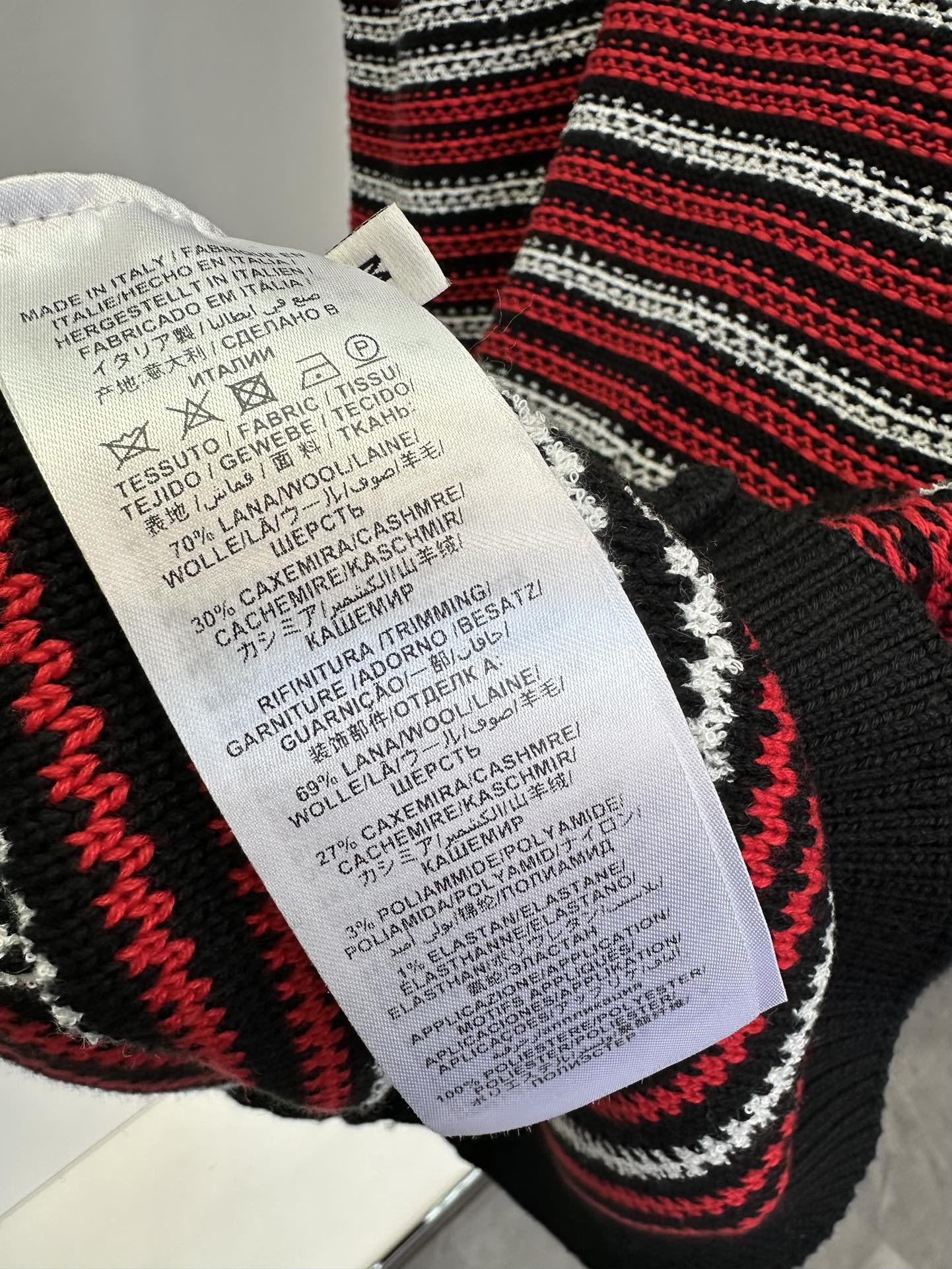 2025年の定番人気 グッチスカートＮ級品 ワンピース 柔らかい 横縞 レッド_9