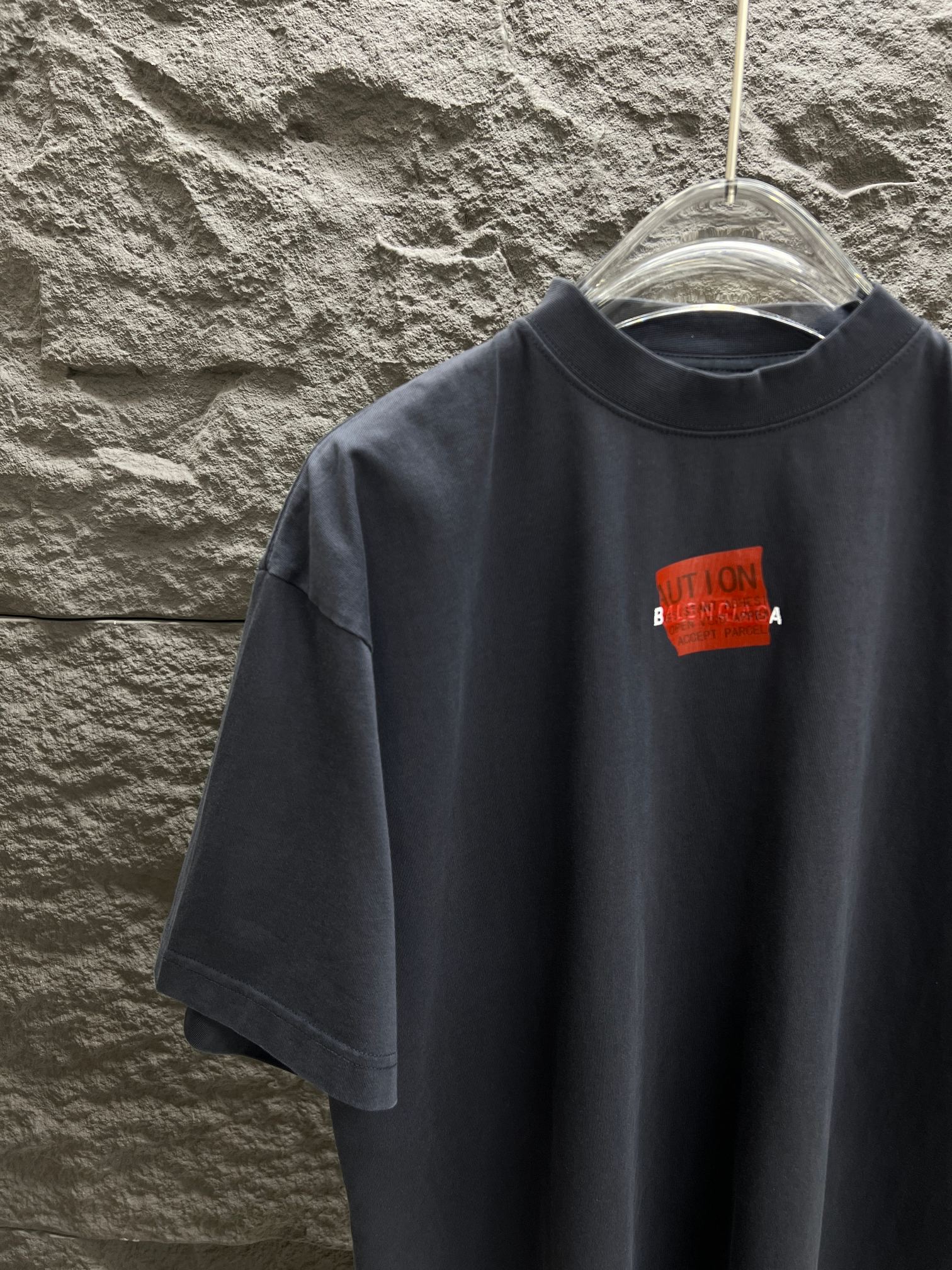 最新の2025年 バレンシアガのtシャツ偽物 トップス 半袖 プリント 純綿 ゆったり ブラック_3