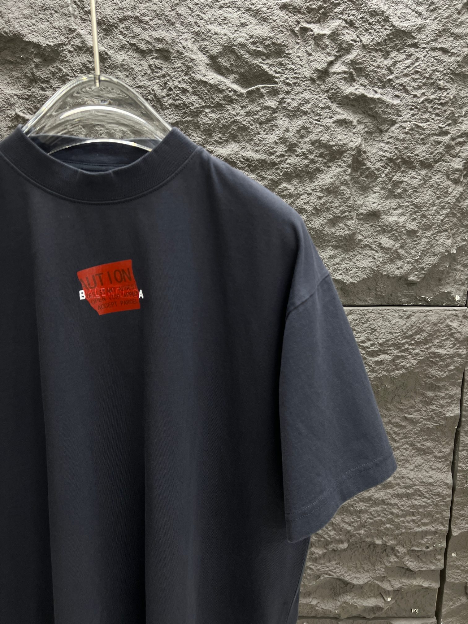 最新の2025年 バレンシアガのtシャツ偽物 トップス 半袖 プリント 純綿 ゆったり ブラック_4
