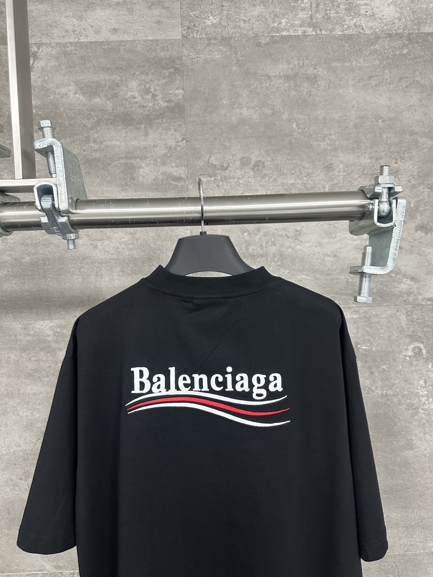 バレンシアガのtシャツコピー Ｔシャツ ロゴプリント 100％綿 短袖 ゆったり ブラック_4